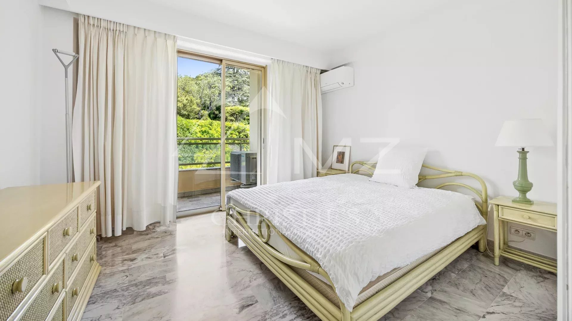 2 Bedroom Apartment/Flat's Image 8