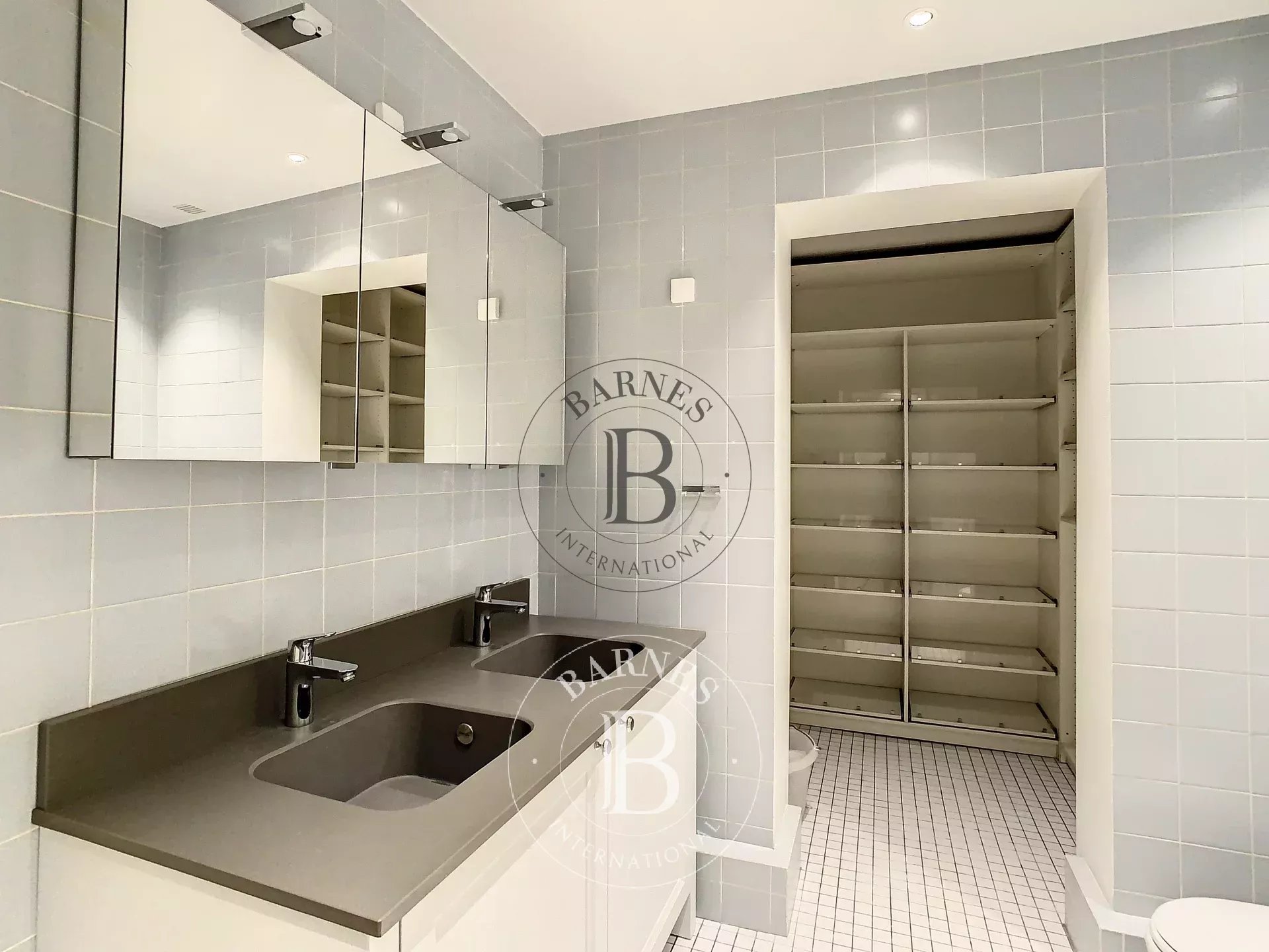 Daire Paris 8ème - picture 19