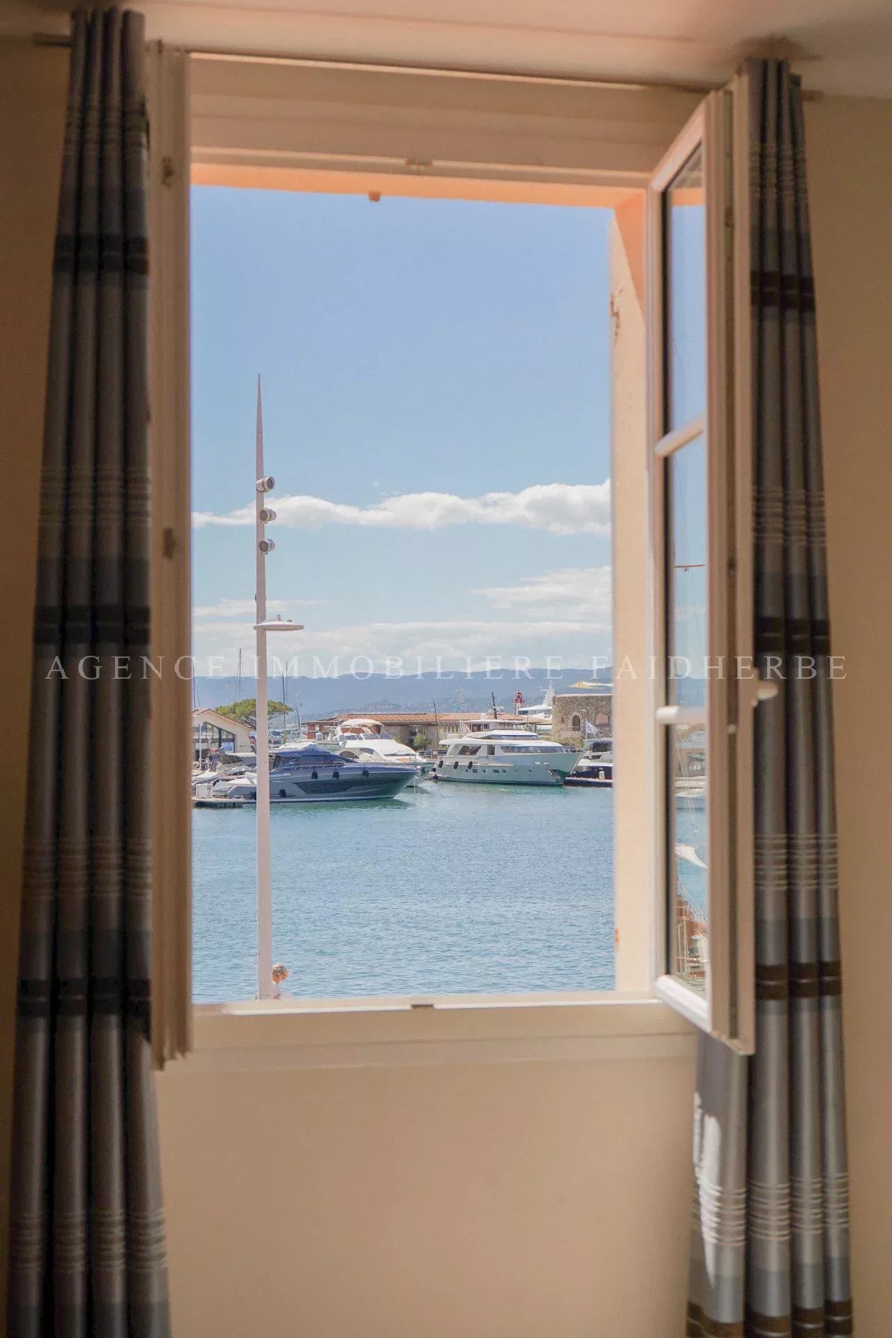 Agence immobilière de STAES IMMOBILIER