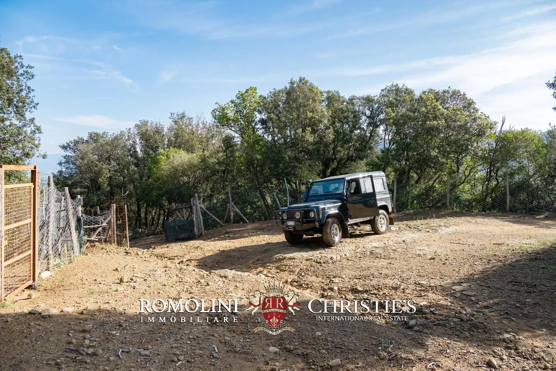324-HA HUNTING RESERVE WITH DEVELOPMENT PROJECT FOR SALE IN MAREMMA, TUSCAN COAST