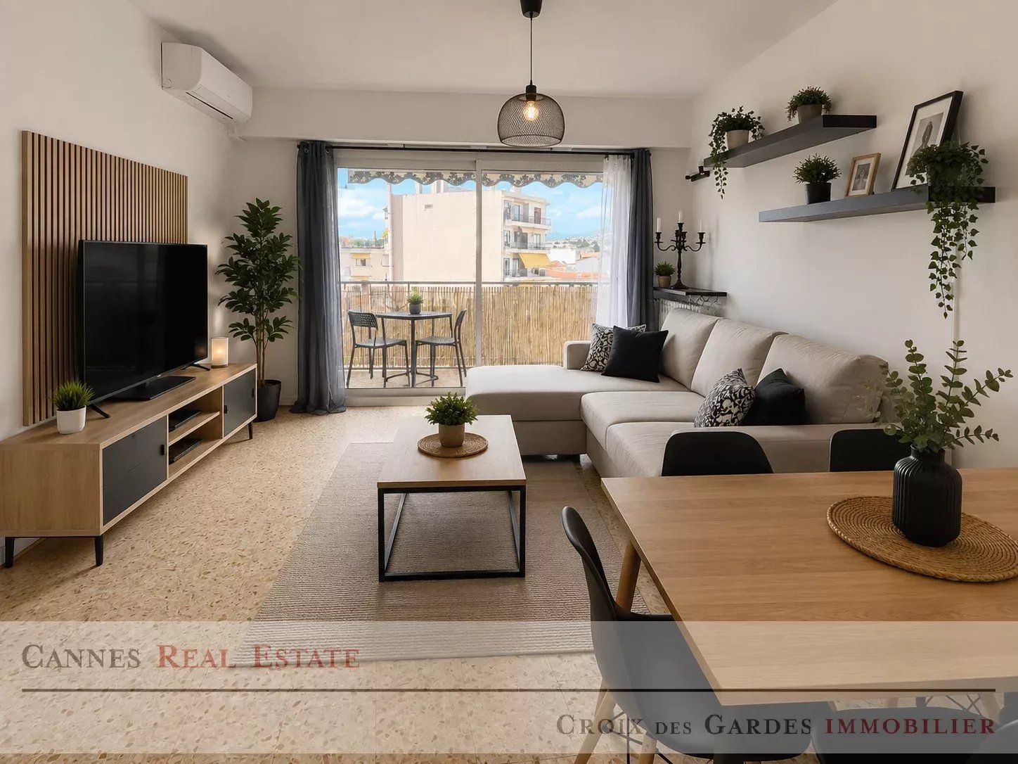 Cannes – Appartement 2 Pièces avec grande terrasse – À 2 min de la rue d’Antibes