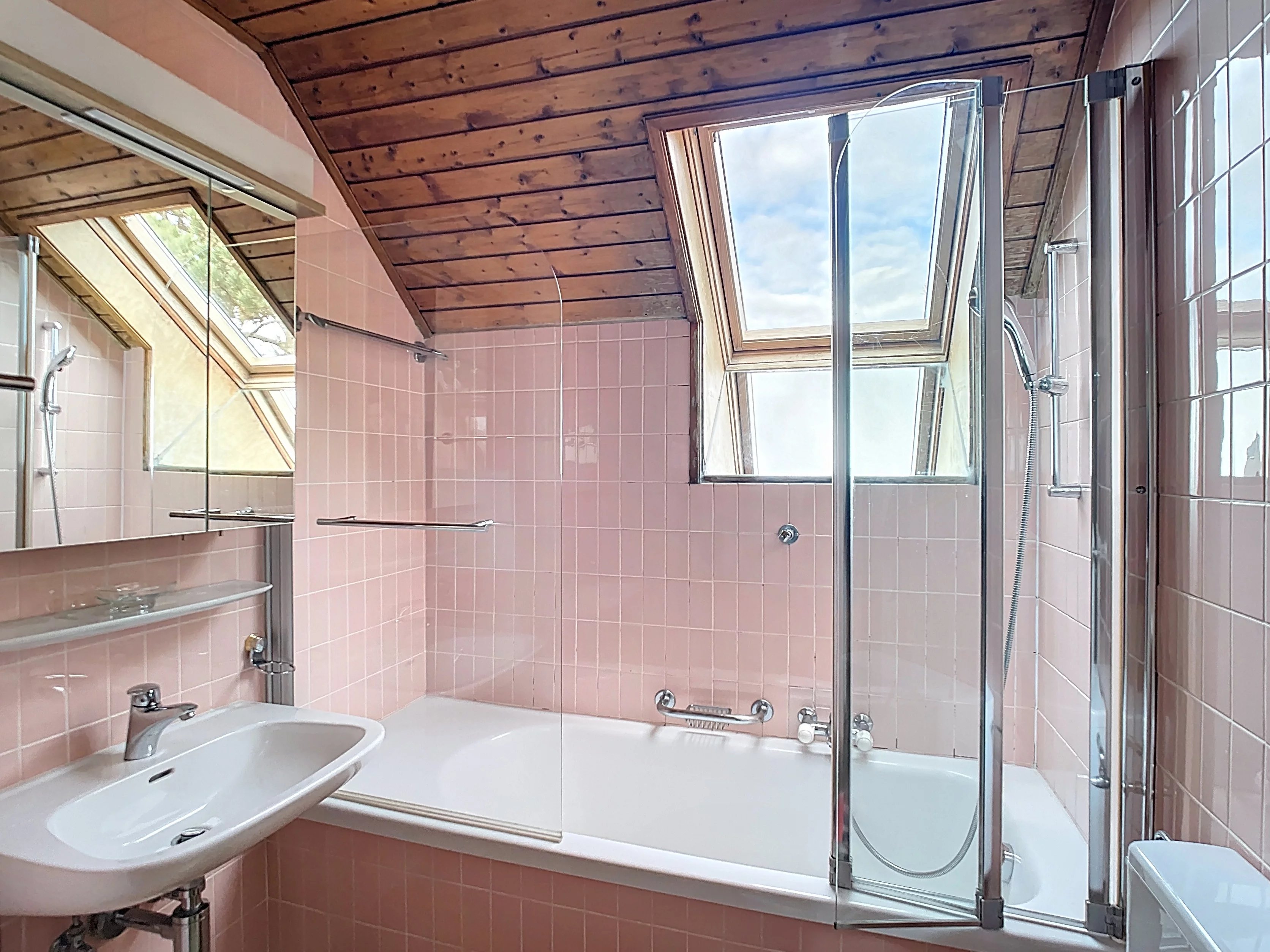 Attique au centre de St Sulpice