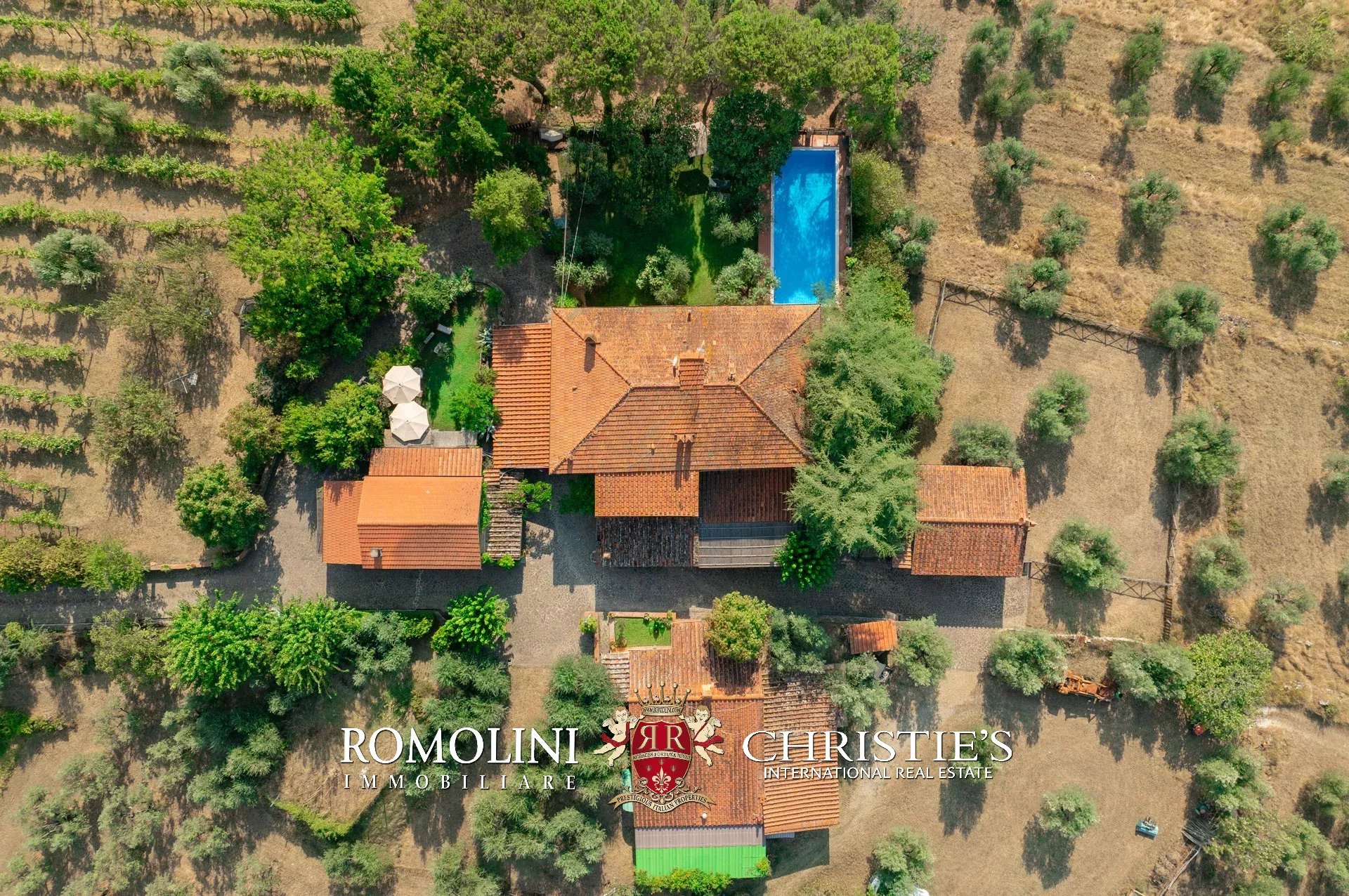 9 Bedroom Villa/Townhouse's Image 5