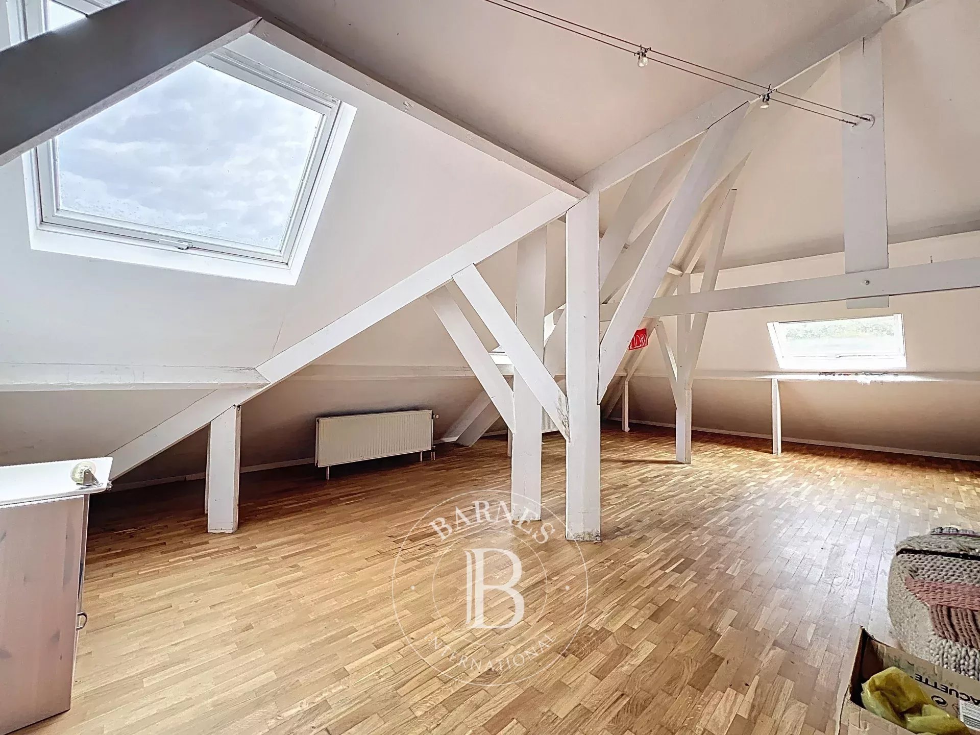 Fort Jaco - House 3 facades garden garage