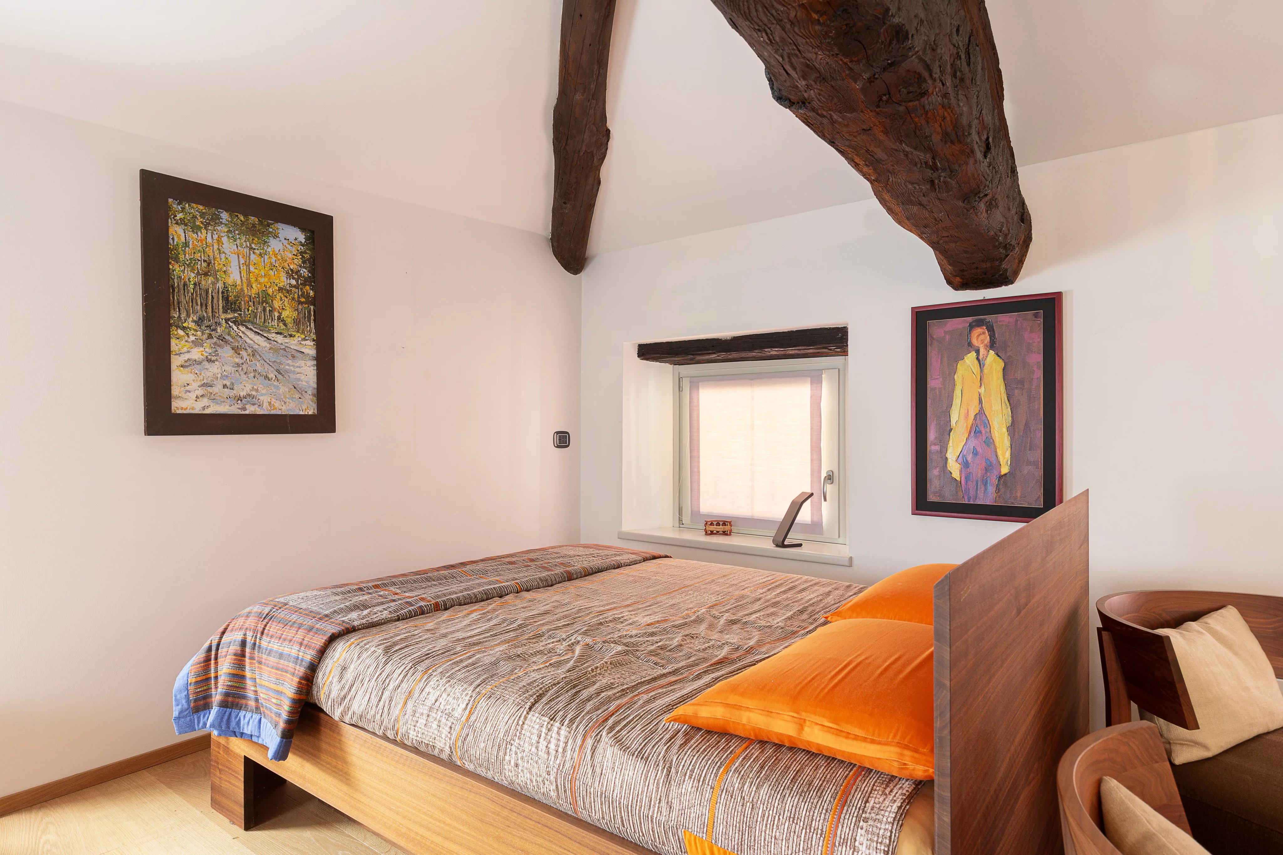 Rustic house in the historic center of Brienno - picture 4