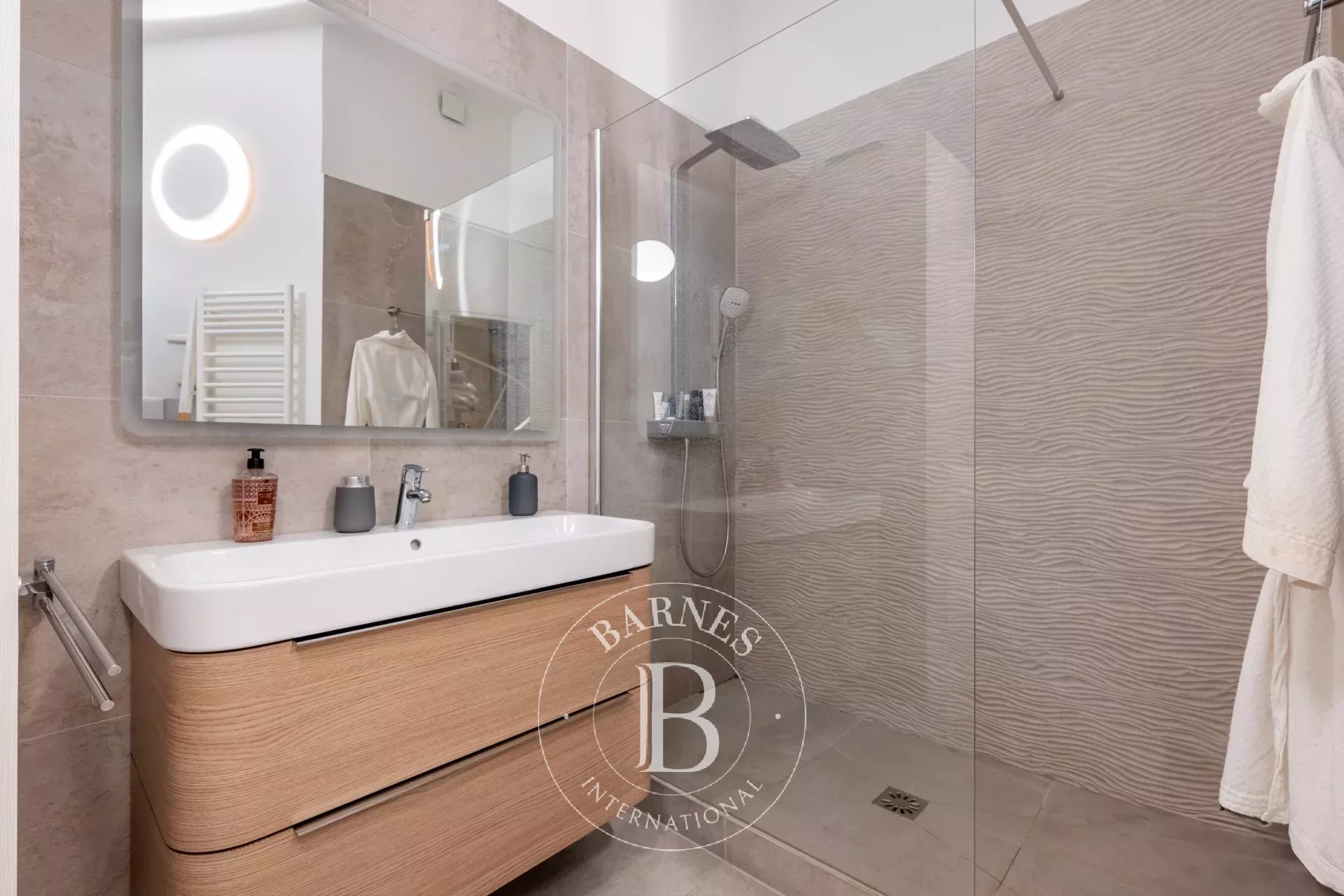 Daire Paris 3ème - picture 15