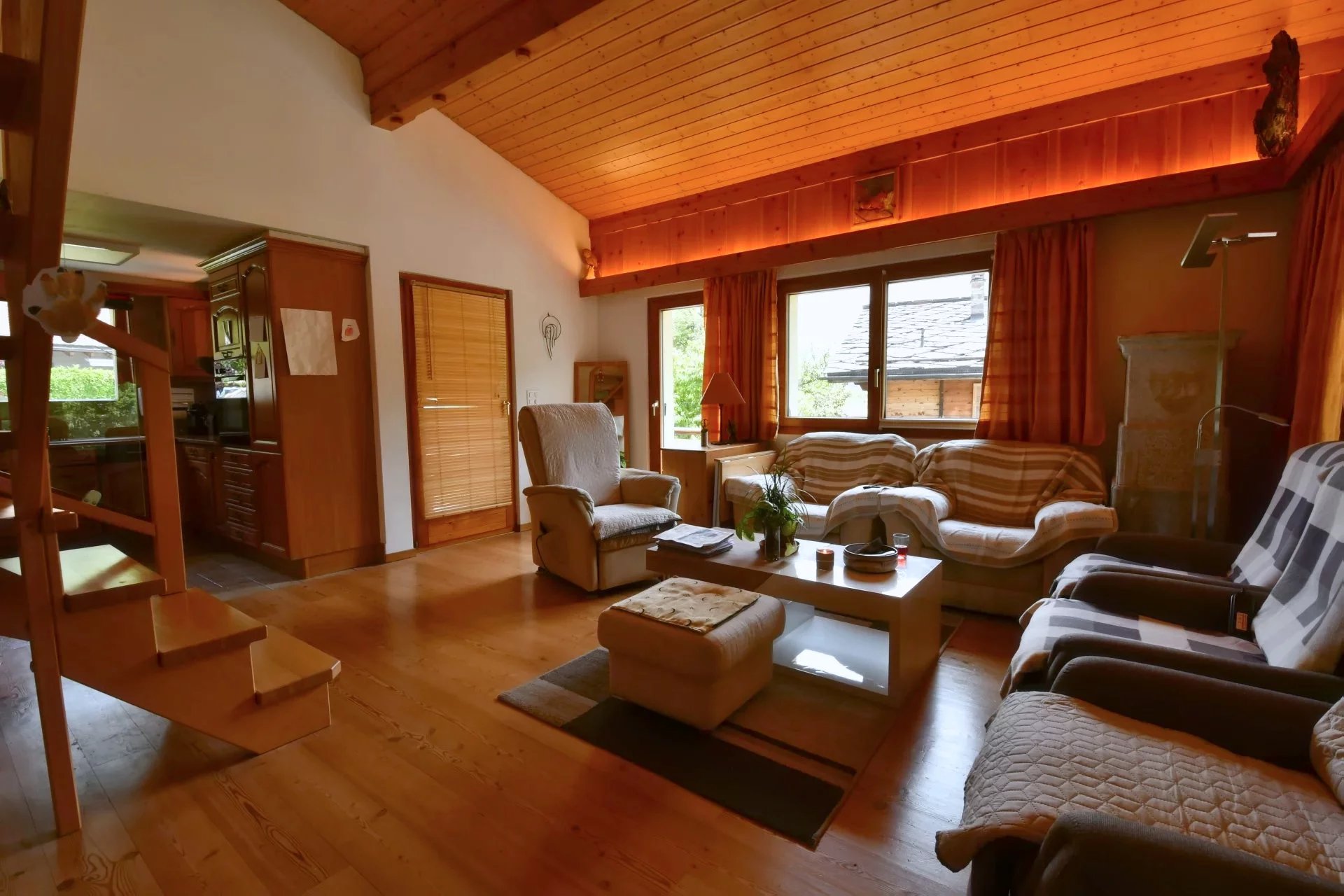 Propriété scindée en deux appartements