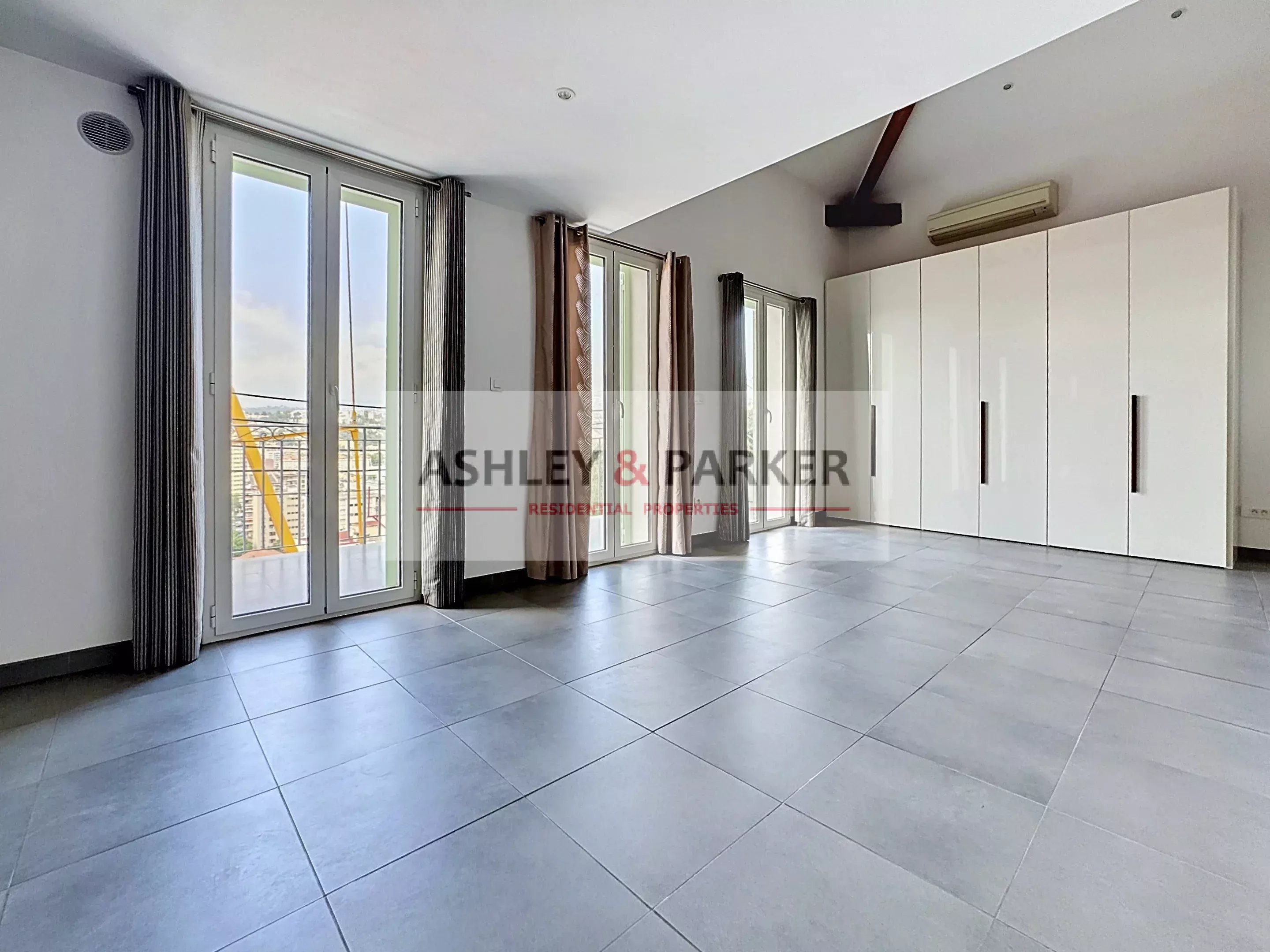 APPARTEMENT 3 PIECES - Photo 2