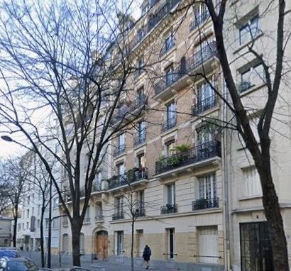 Appartement Atypique sur deux niveaux au coeur de Montmartre !