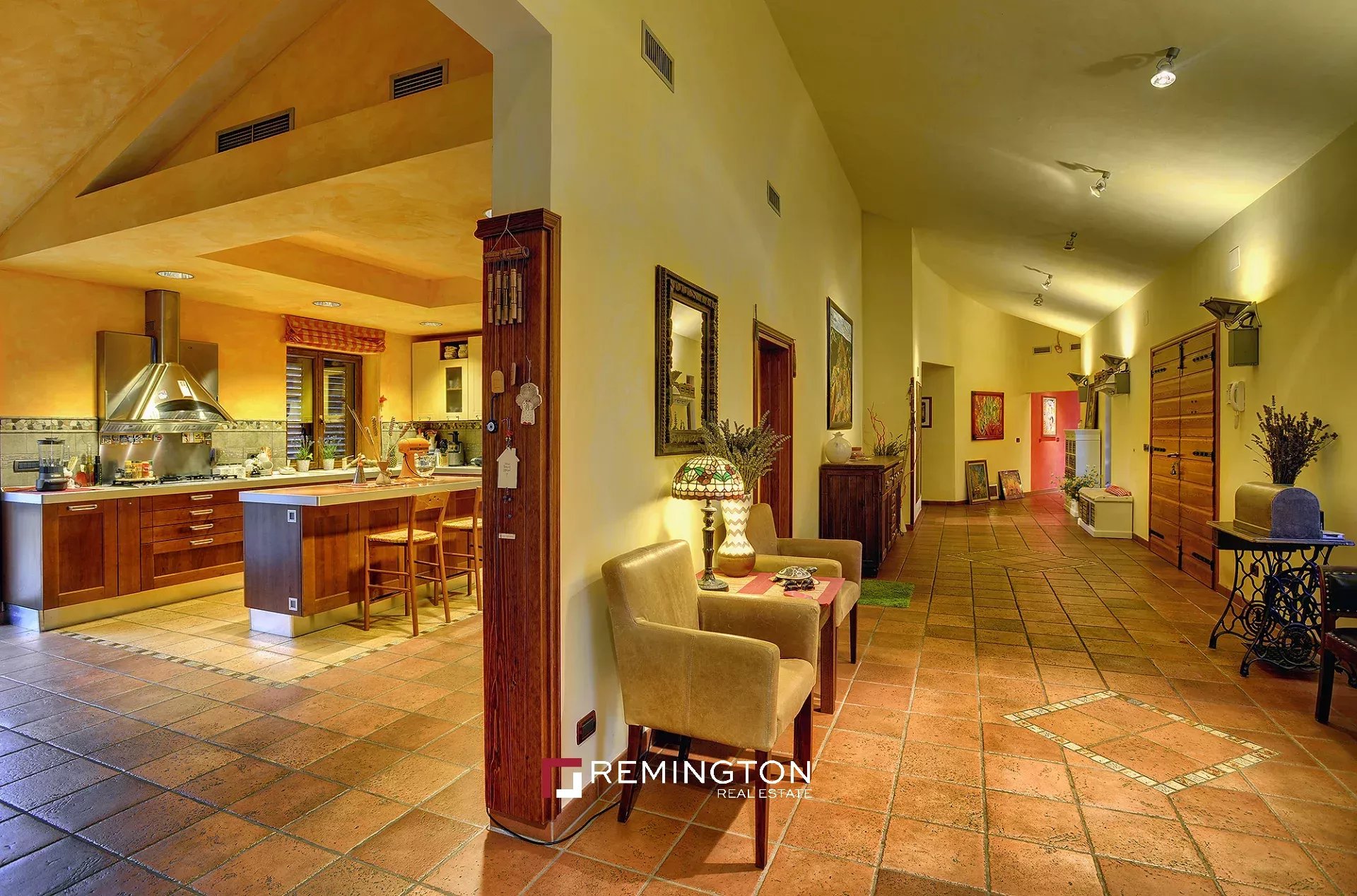 4 Bedroom Villa/Townhouse's Image 8