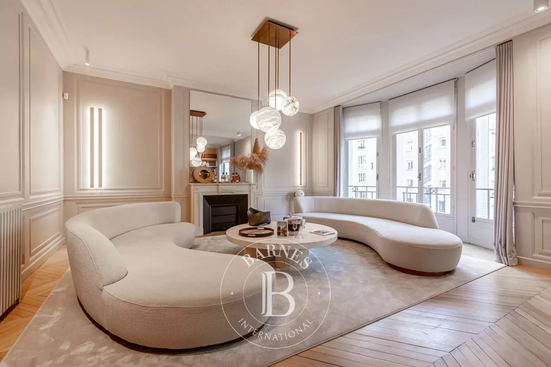 Paris  - Apartment 5 Bedrooms - picture 2