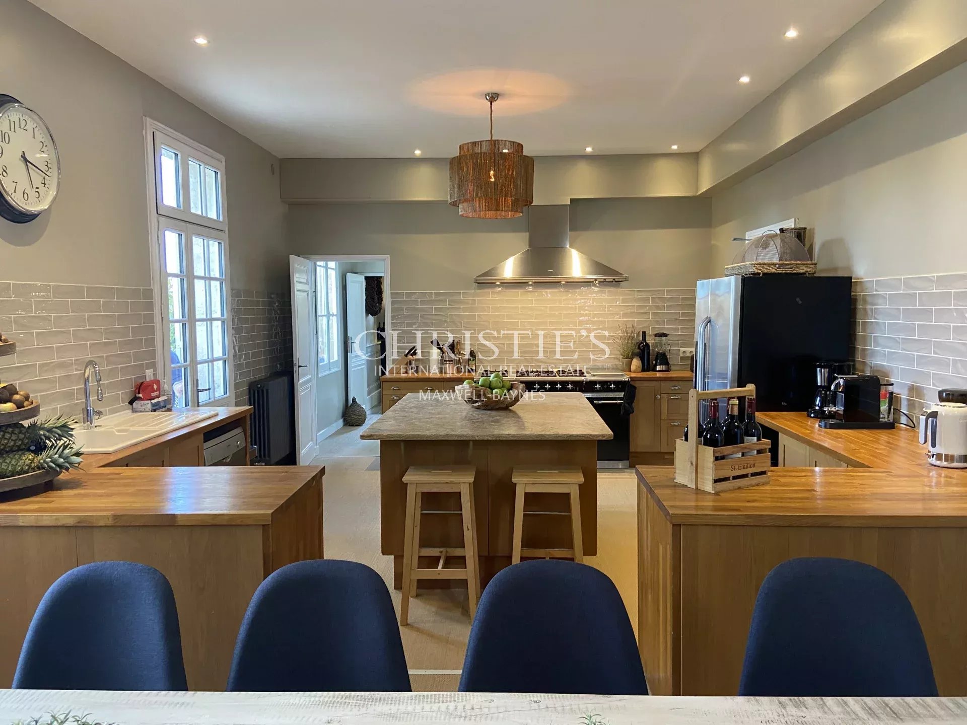7 Bedroom Villa/Townhouse's Image 14
