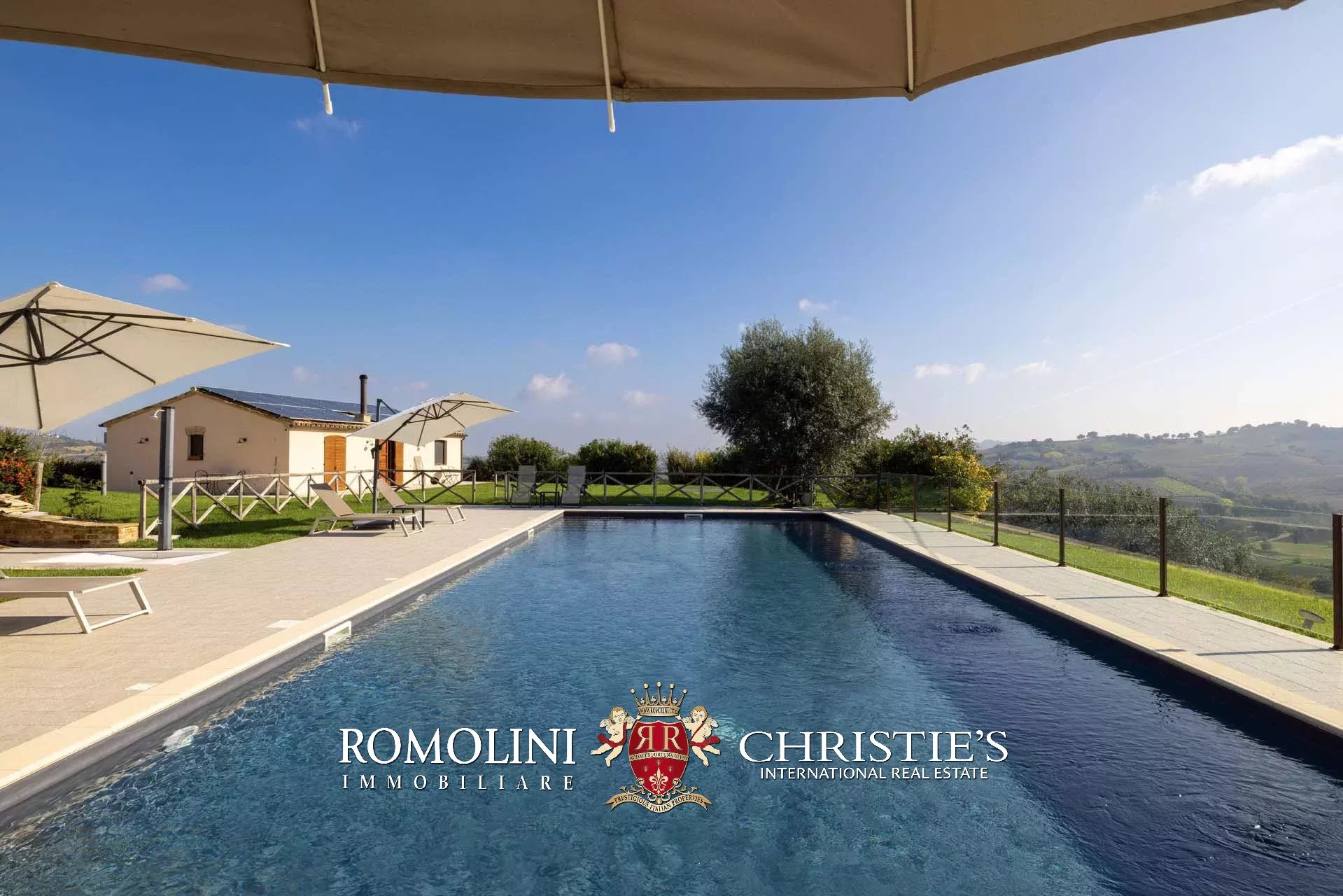 9 Bedroom Villa/Townhouse's Image 6