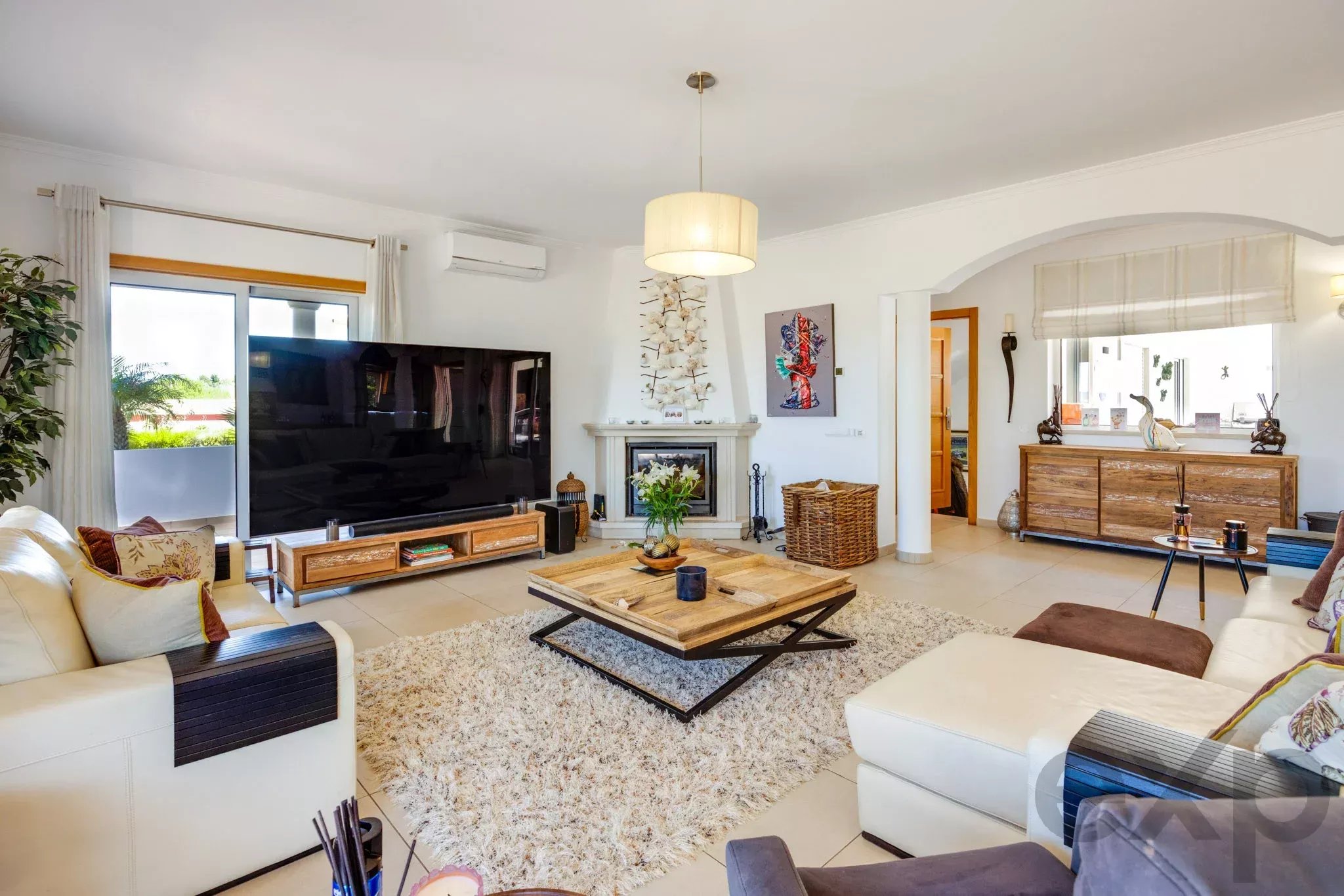 5-Bed American-Style Family Villa with Pool, Between Lagos and Praia da Luz 87053335 image 3