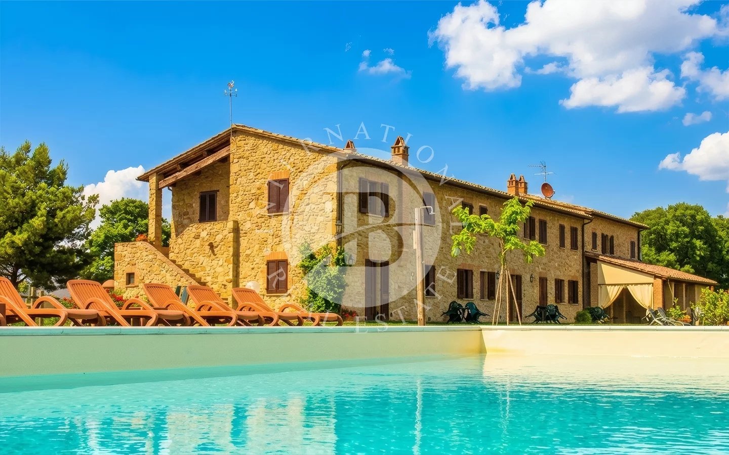 House in Volterra - view 1