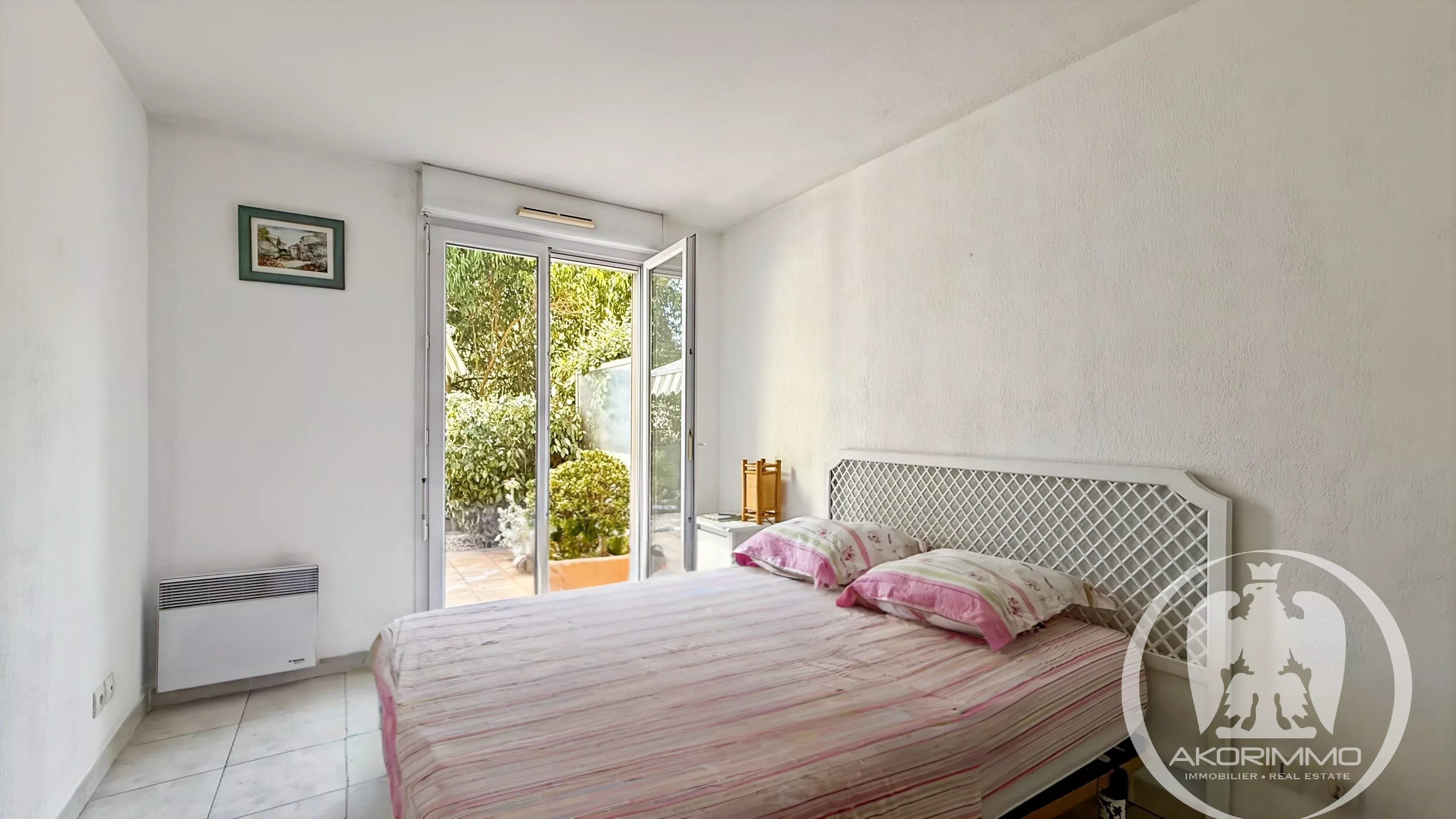 <span class='fw-semibold text-nowrap'>Appartement</span>  - <span class='text-nowrap'>2 kamers</span>  - <span class='text-nowrap'>43.9 m²</span> - <span class='text-nowrap'> <