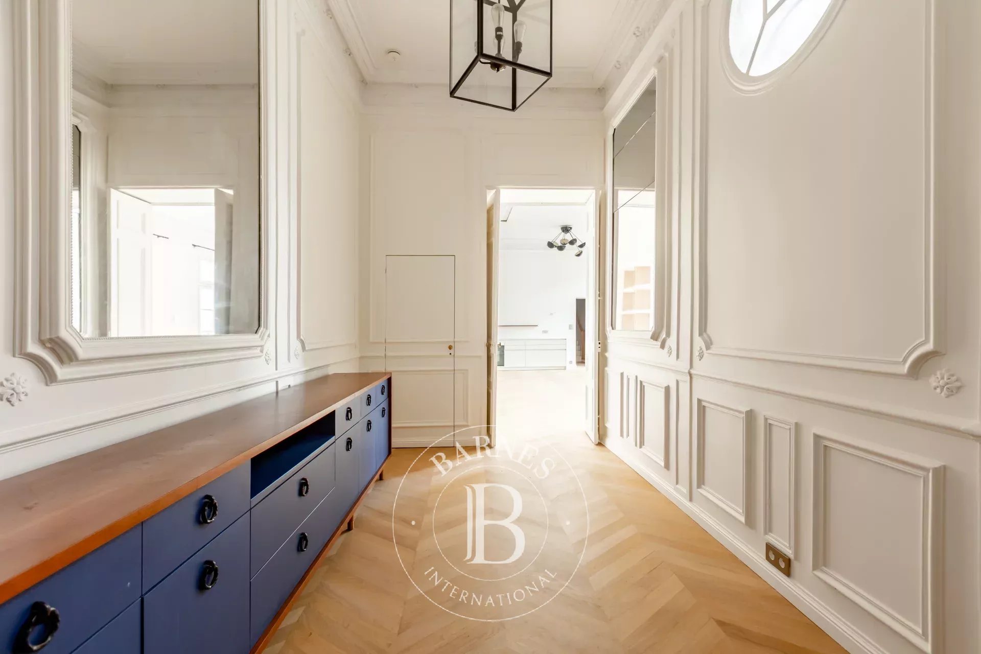 Paris  - Apartment 3 Bedrooms - picture 8