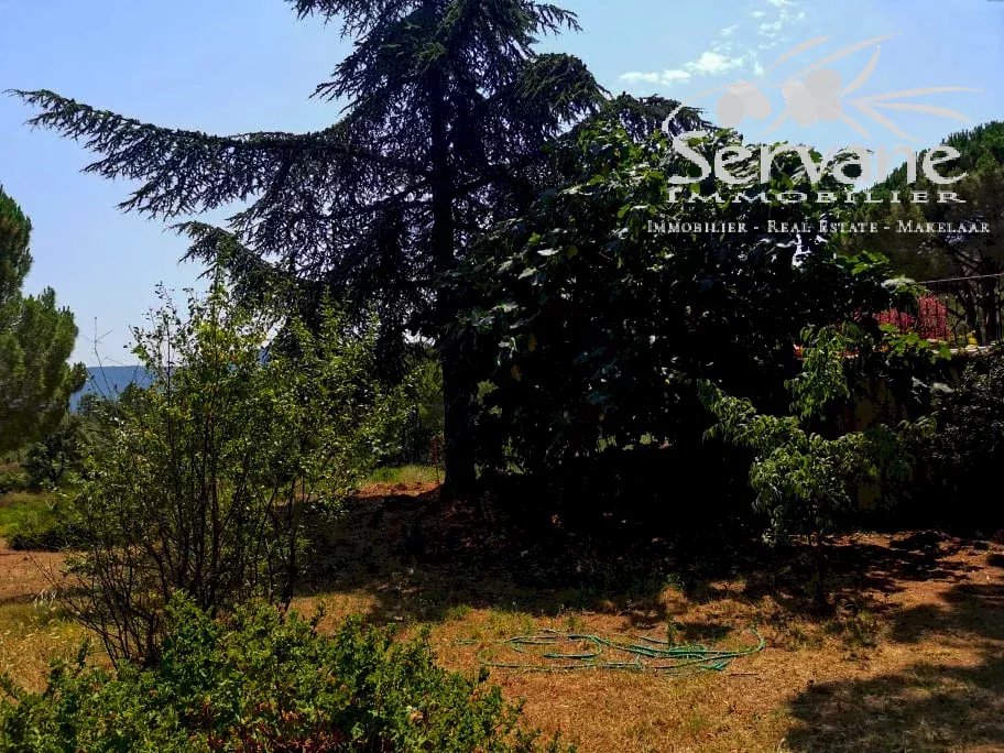 FOR SALE STONE PROPERTY WITH ANNEXES