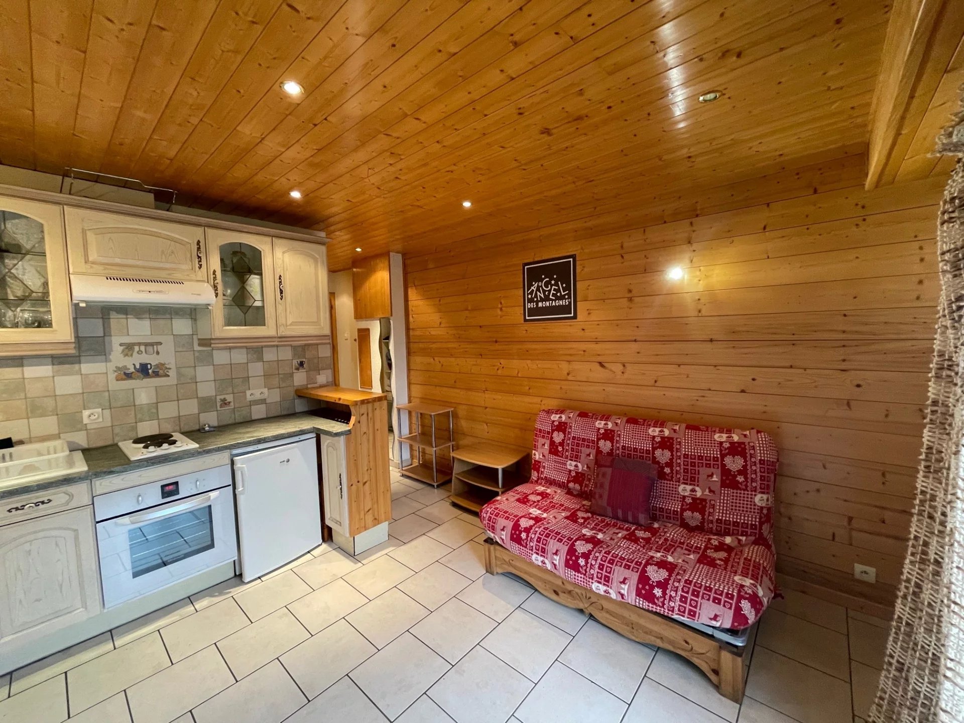 A louer – Charmant studio au cœur du village de Châtel