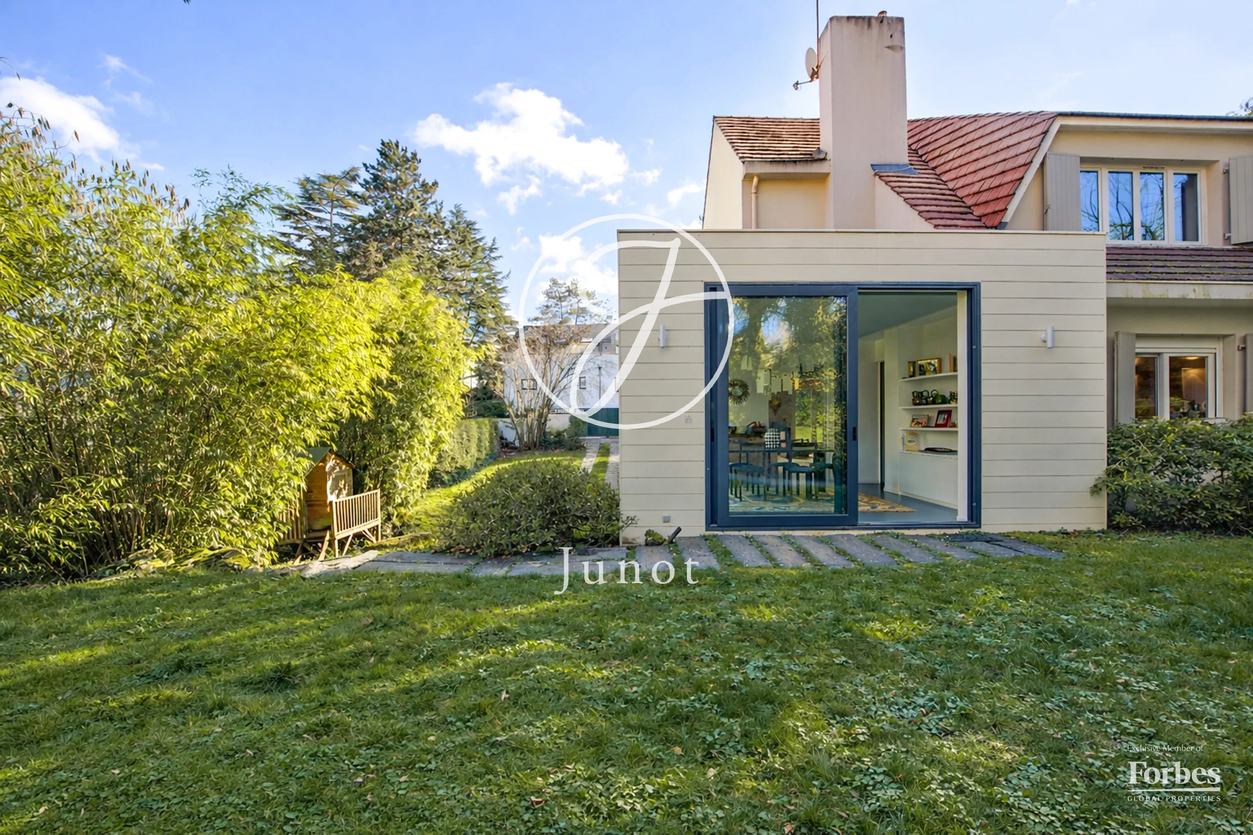 La Celle Saint-Cloud - LES GRESSETS - Maison à vendre - 220m² - 5/6 chambres - Terrain de 932m².