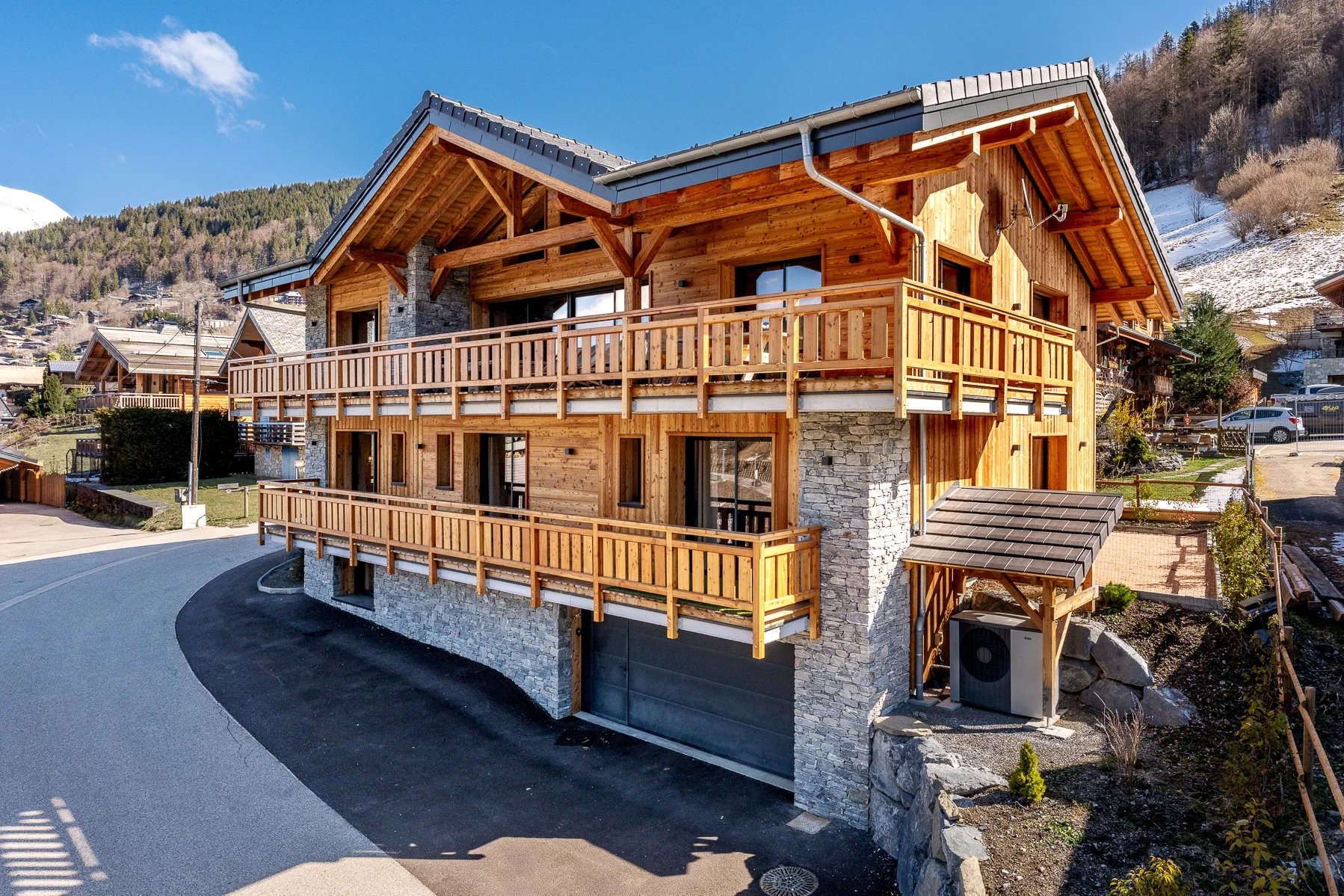 MORZINE– Brand new luxury chalet Accommodation in Chamonix