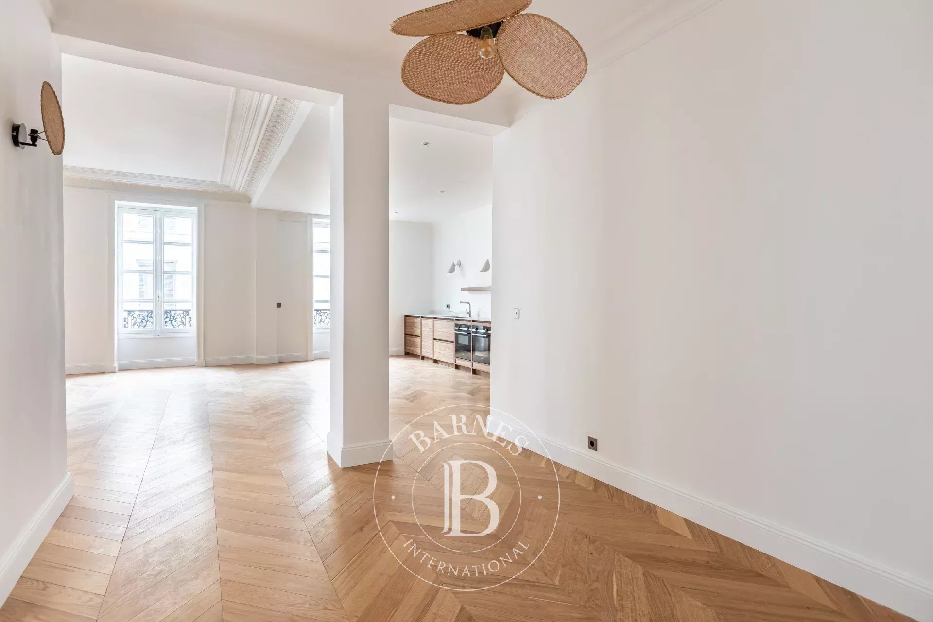 Daire Paris 8ème - picture 8