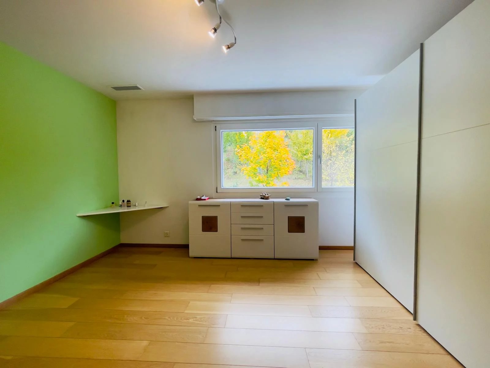 Villa individuelle contemporaine sur belle et grande parcelle