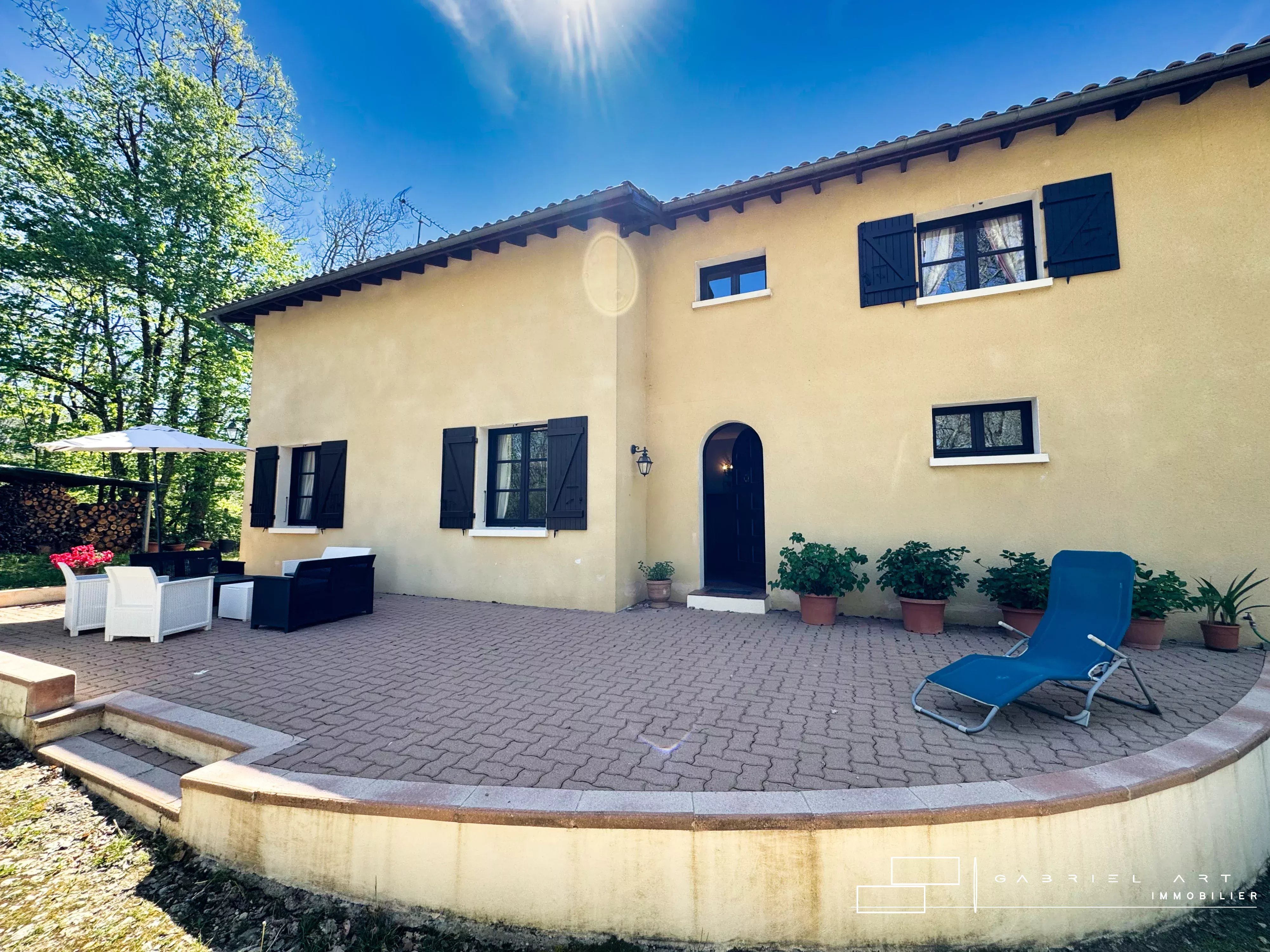 Agence immobilière de 