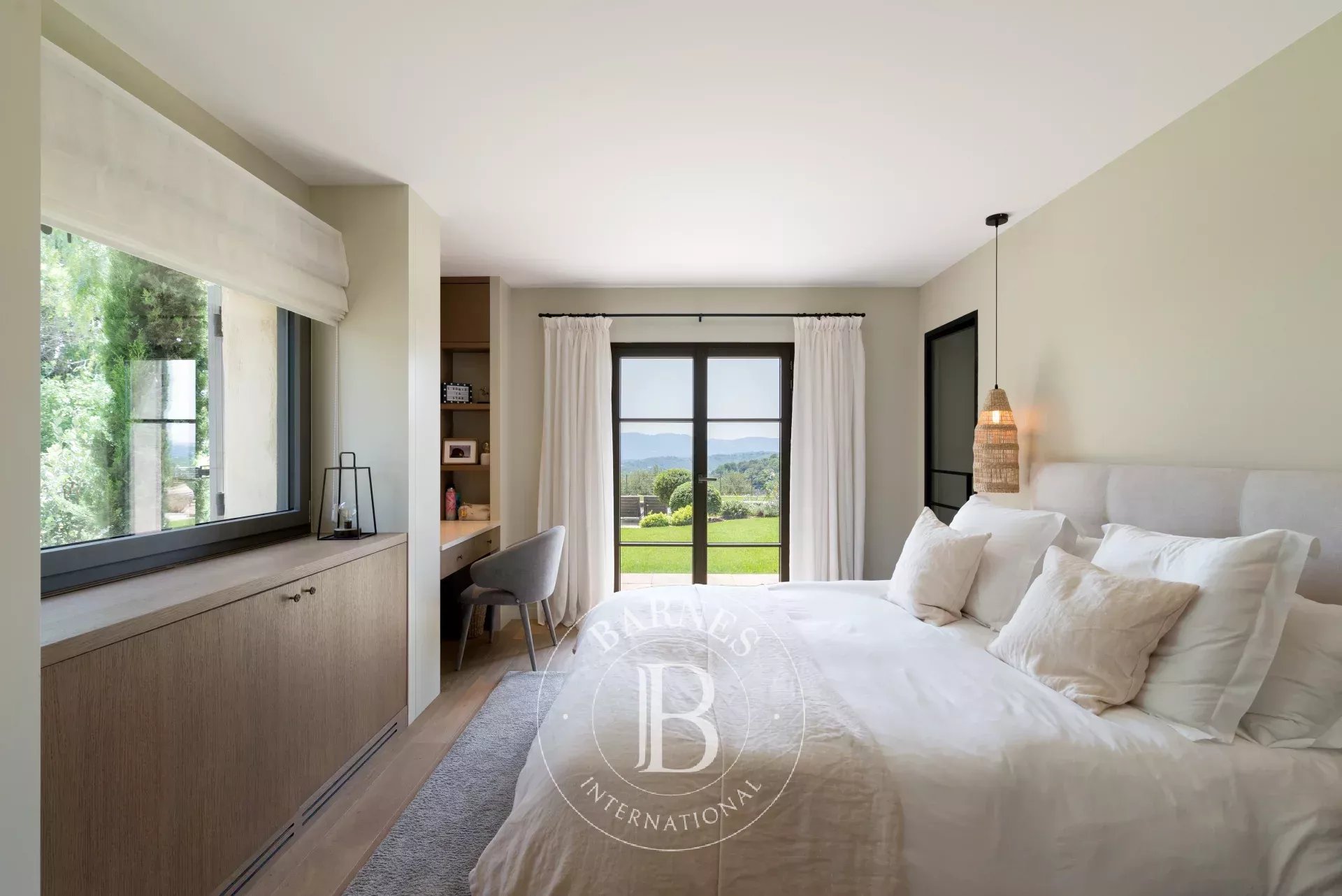 Ev Mougins - picture 10