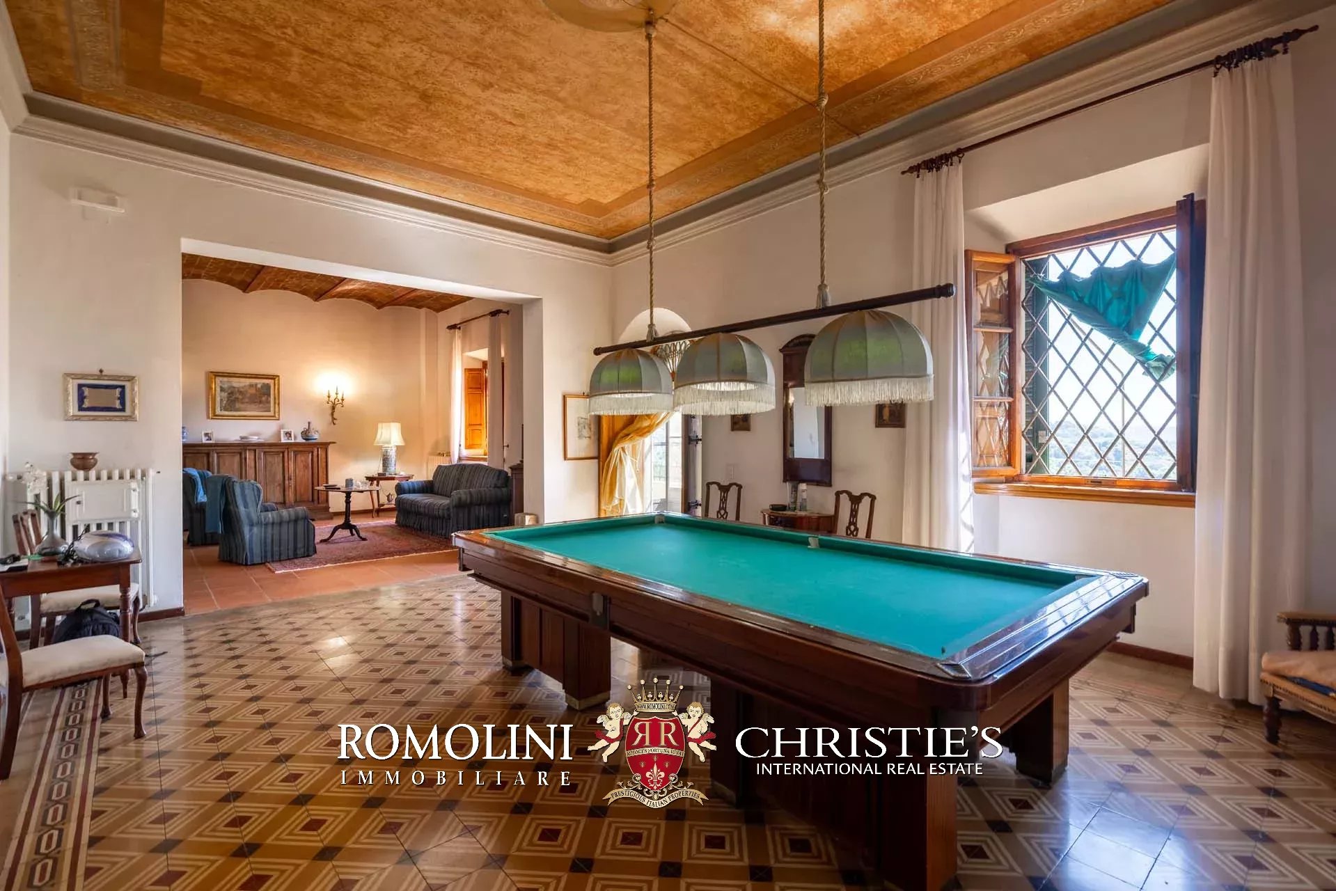 30 Bedroom Vineyard's Image 33