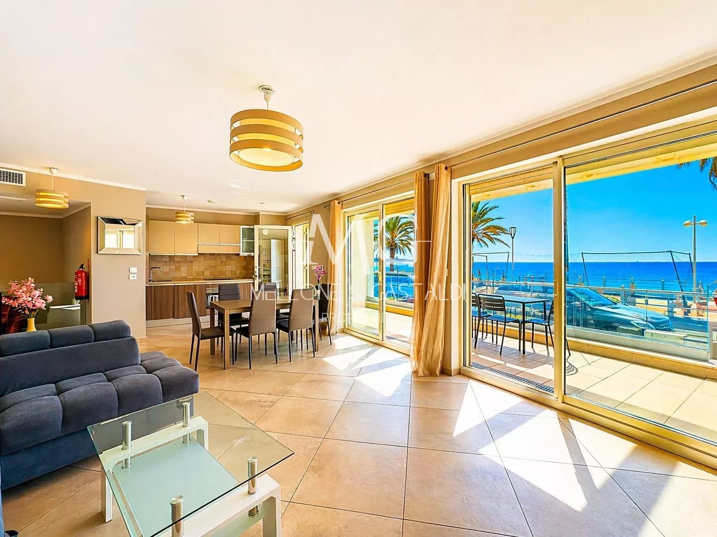 Cannes – Plages du Midi / Forville – Appartement 4 pièces avec terrasses et vue mer