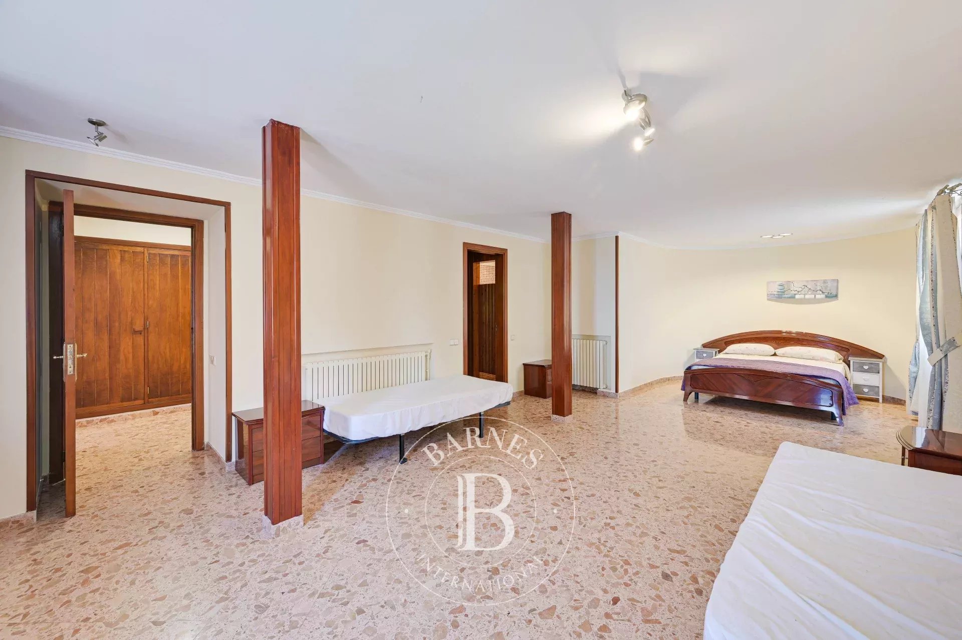 Villa Blanes - picture 18