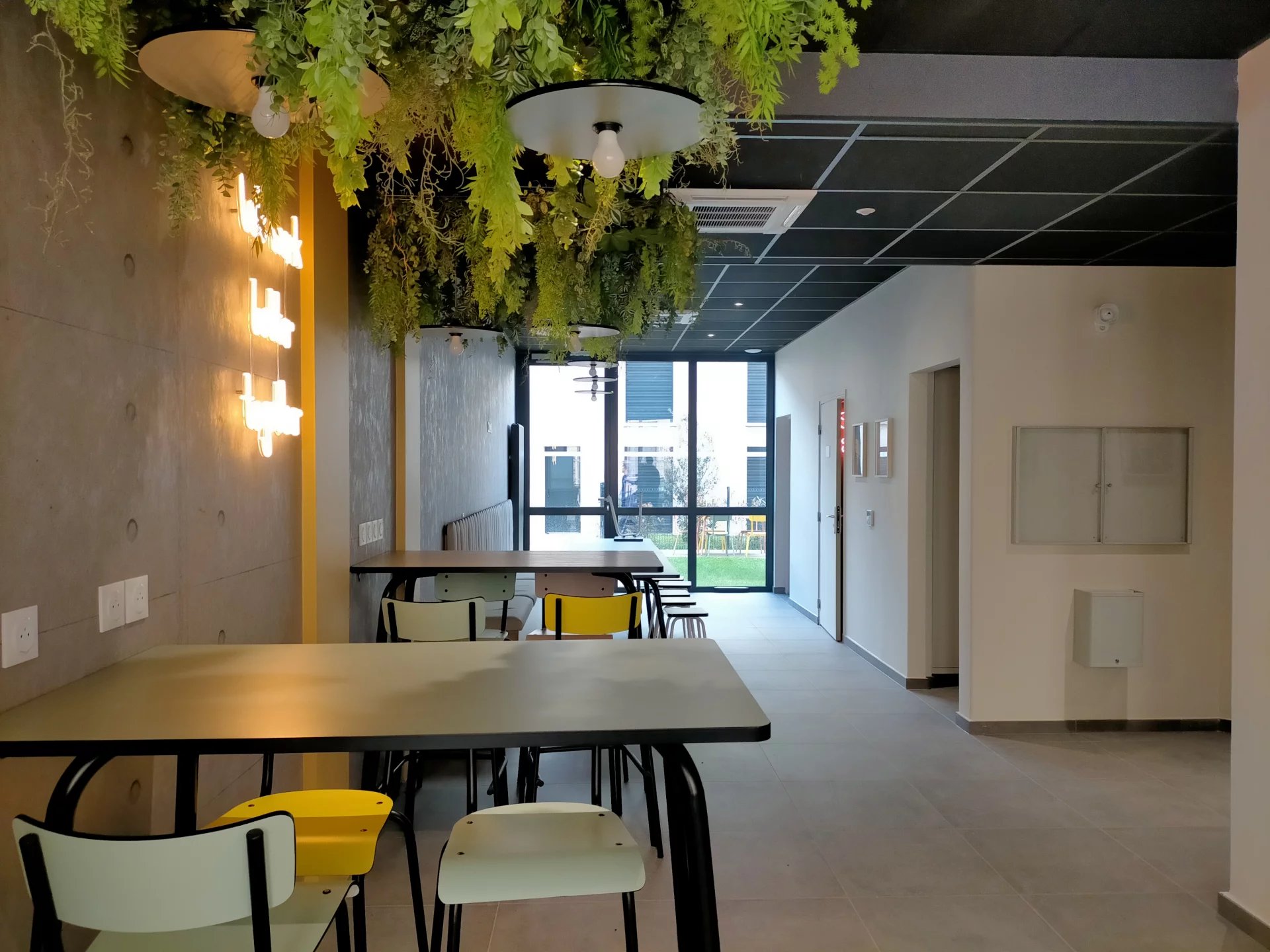 82356001 Location Lyon 7ème