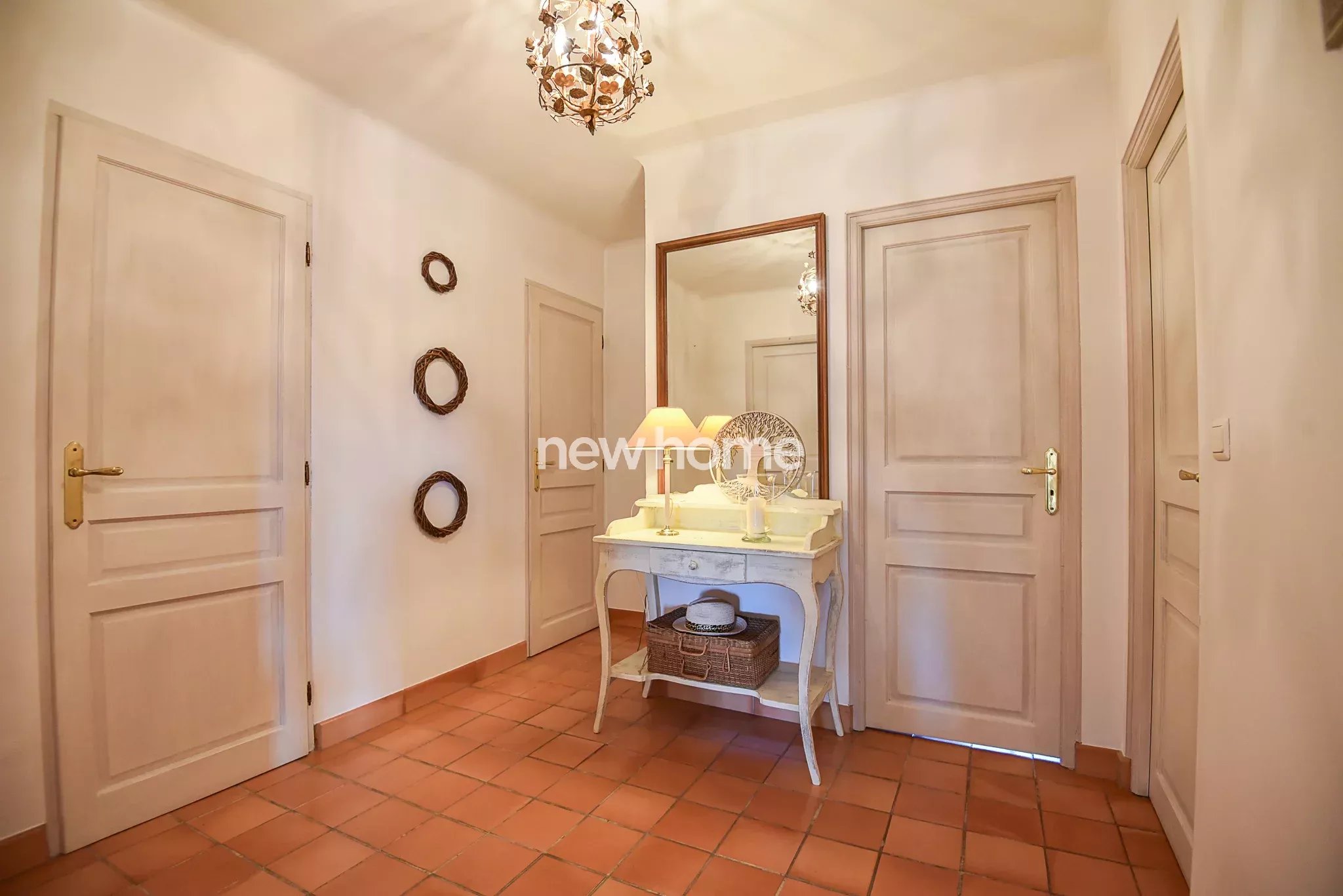 Vue panoramique exceptionnelle et à pied du village