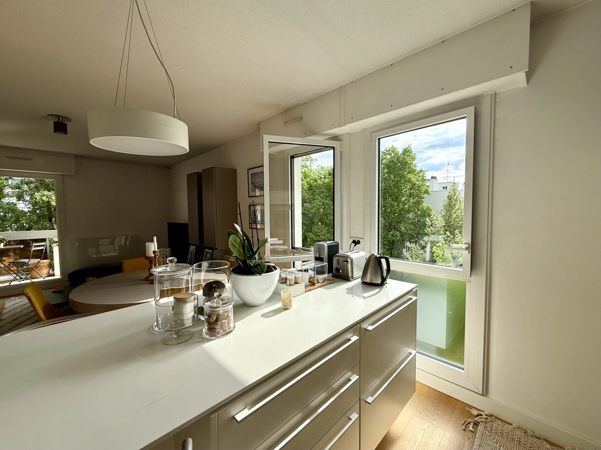 Appartement T3 dans un parc arboré, parking extérieur privatif- Bordeaux-Caudéran