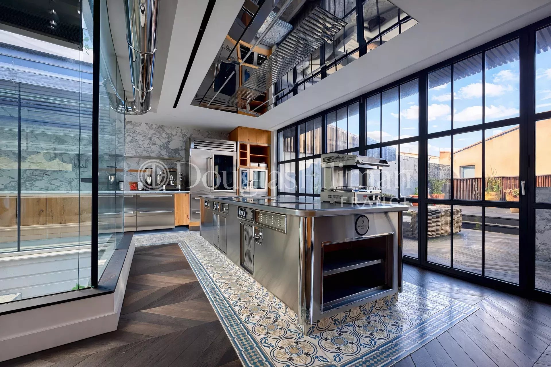 BORDEAUX CHARTRONS – Luxe Suspendu – Terraces and Garage - Picture n°3