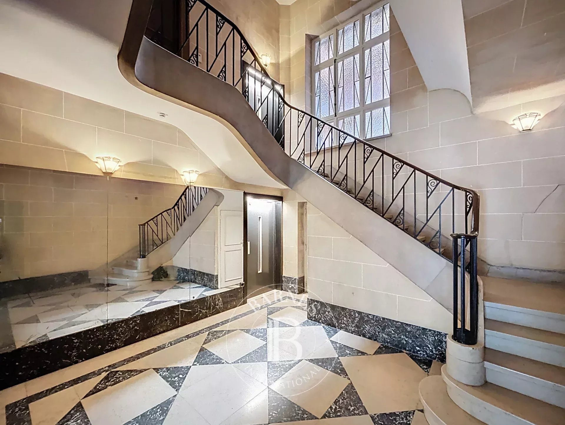 Abbaye de la Cambre- Exclusive apartment on 207m2