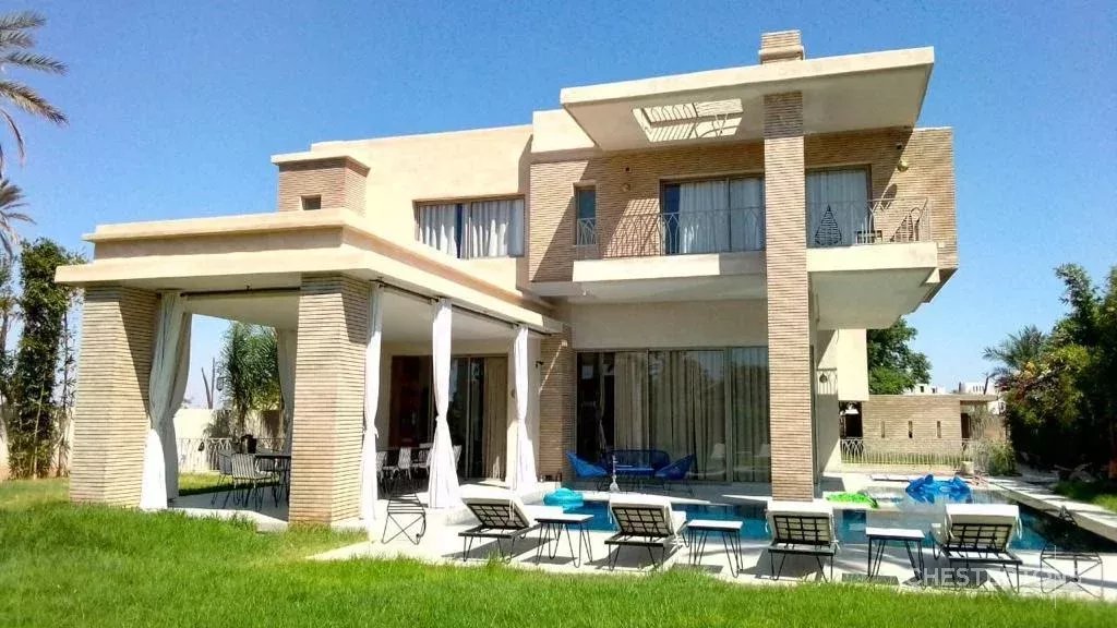 Image of Villa - 5 Bedrooms for Sale in Marrakech-Ménara-Marrakech-Morocco, Image 1