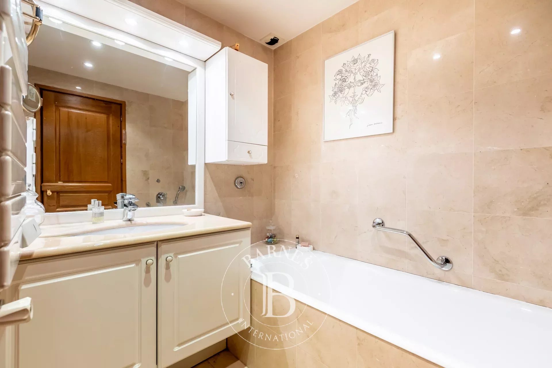 Daire Paris 8ème - picture 16