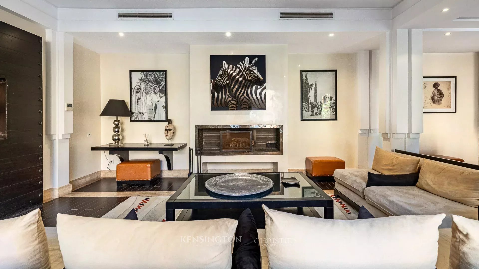 6 Bedroom Villa/Townhouse's Image 8