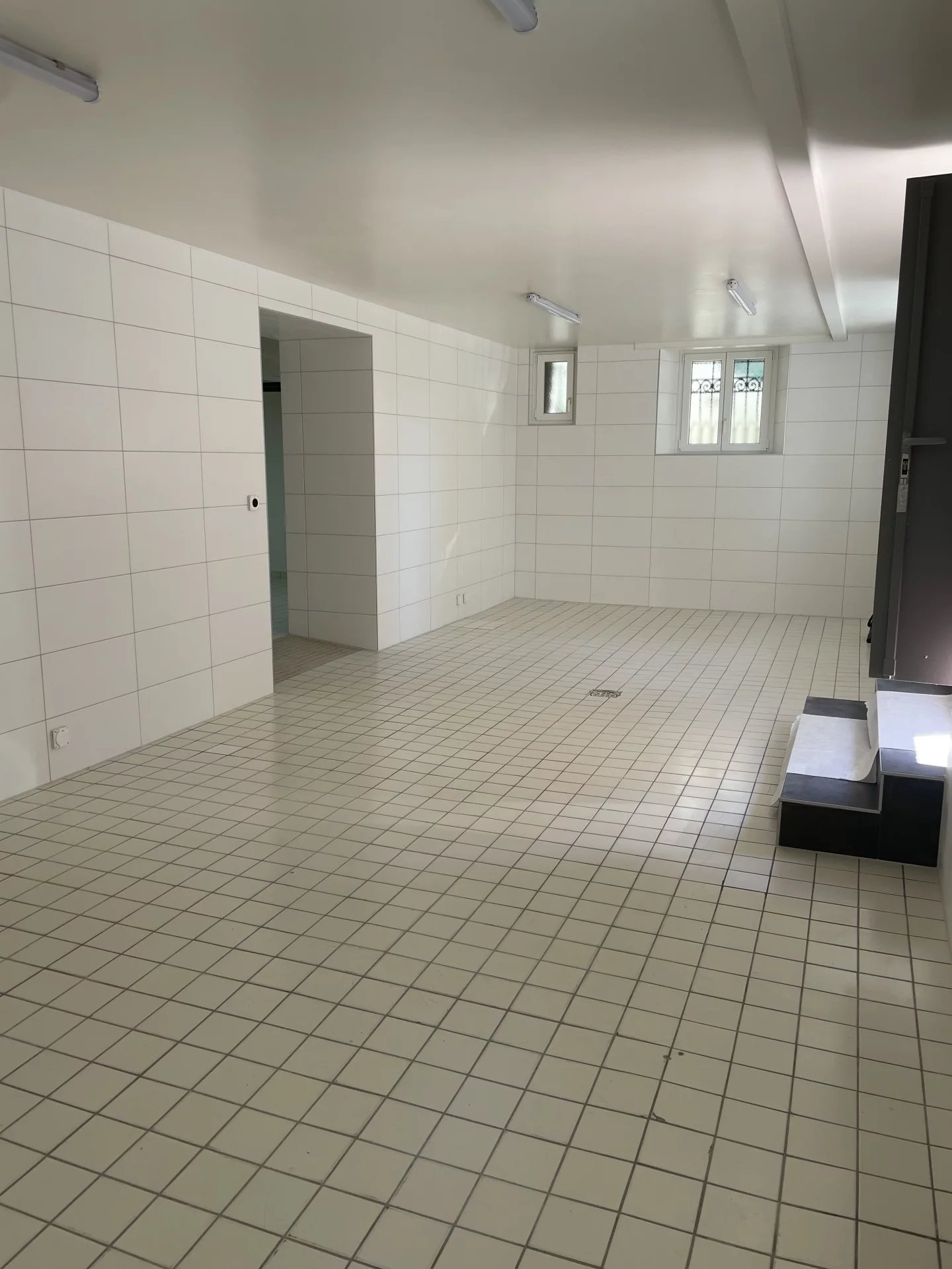 Local commercial proche du centre de Lausanne - Photo 3