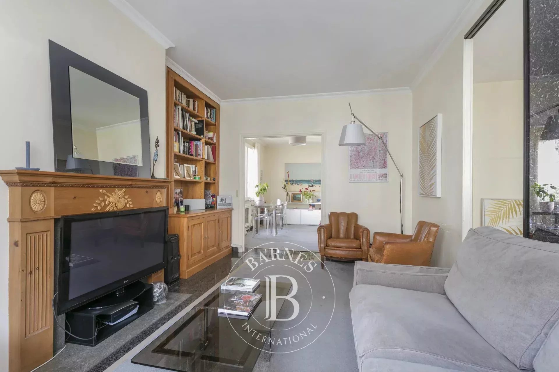 Exclusive listing - Neuilly-Golden Triangle - 3-bed apartment - Quiet and green surroundings - Balcony - picture 6