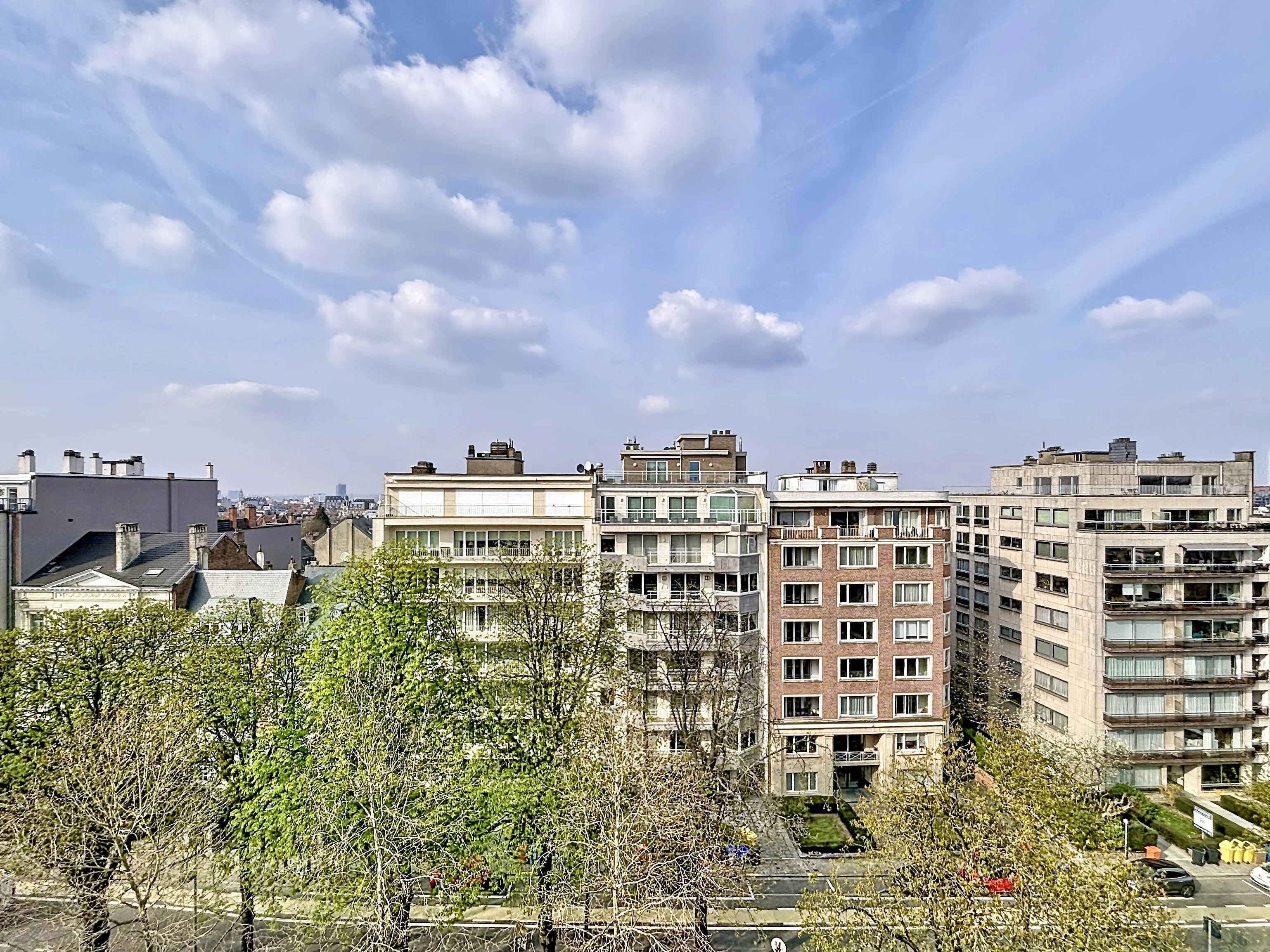 Uccle - Appartement 4 chambres, dernier étage, terrasses
