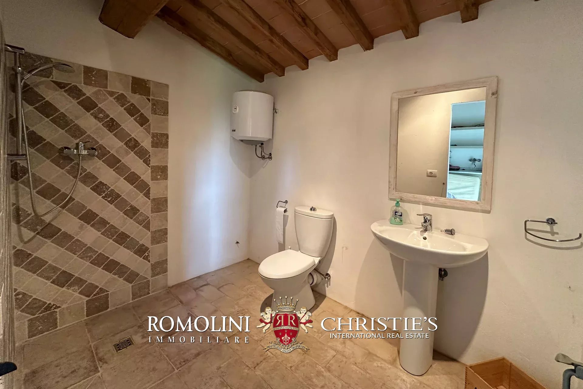 5 Bedroom Villa/Townhouse's Image 87