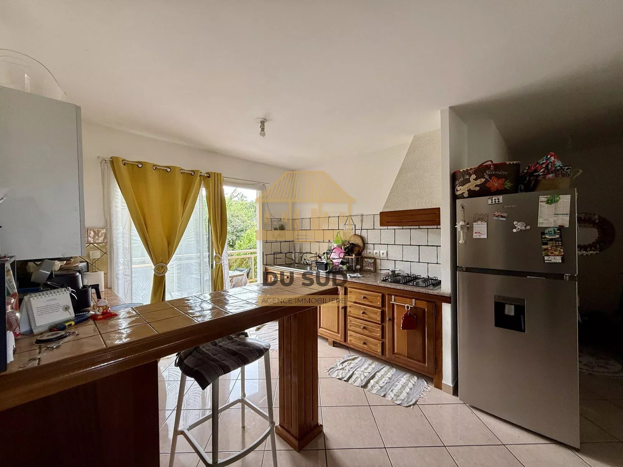 A VENDRE - APPARTEMENT DE TYPE T3 DE 60 M2 ENVIRON - ETANG SALÉ - 147 000 €