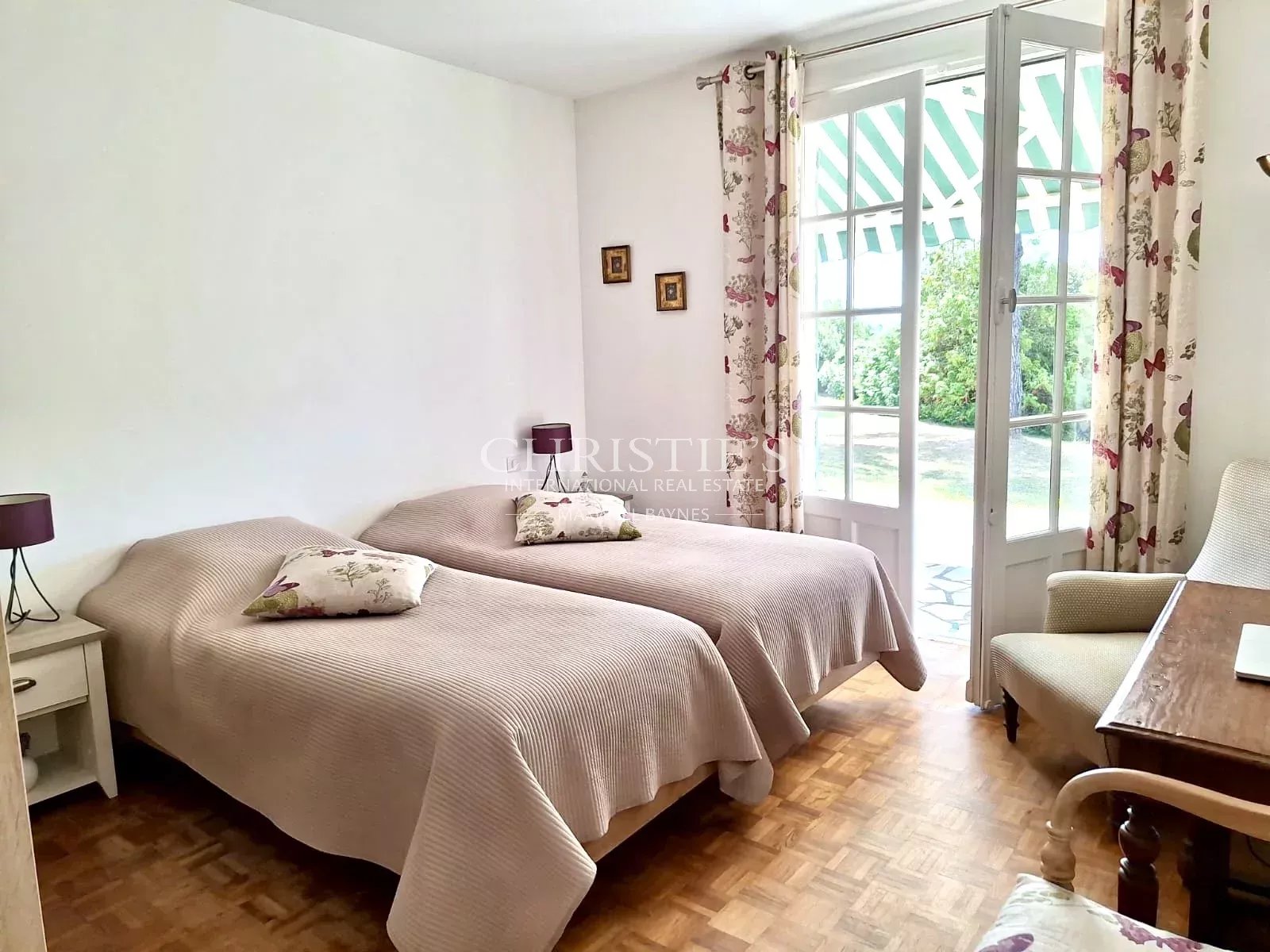 5 Bedroom Villa/Townhouse's Image 17