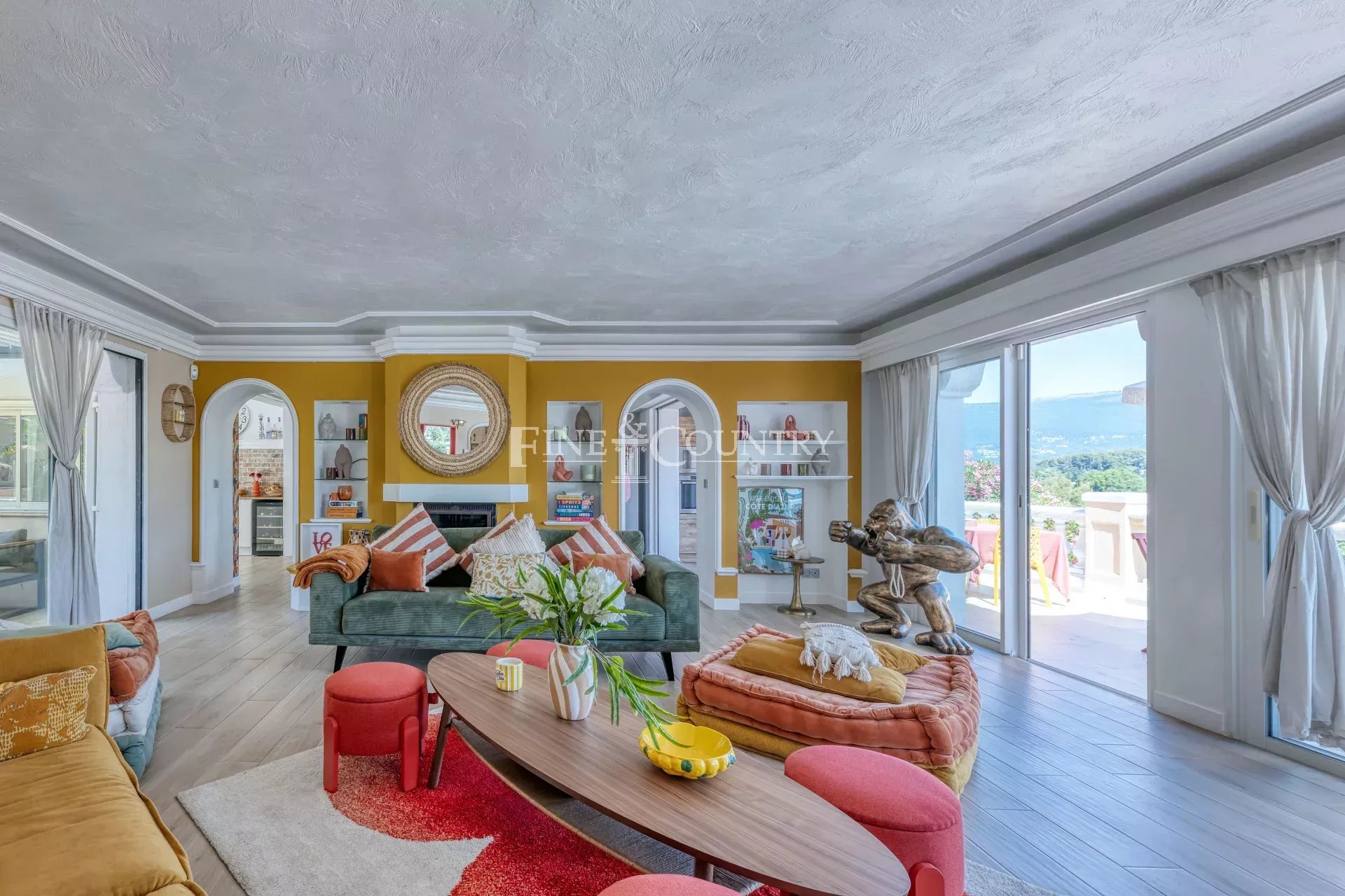 Photo of For sale  Villa in Valbonne - Panoramic view