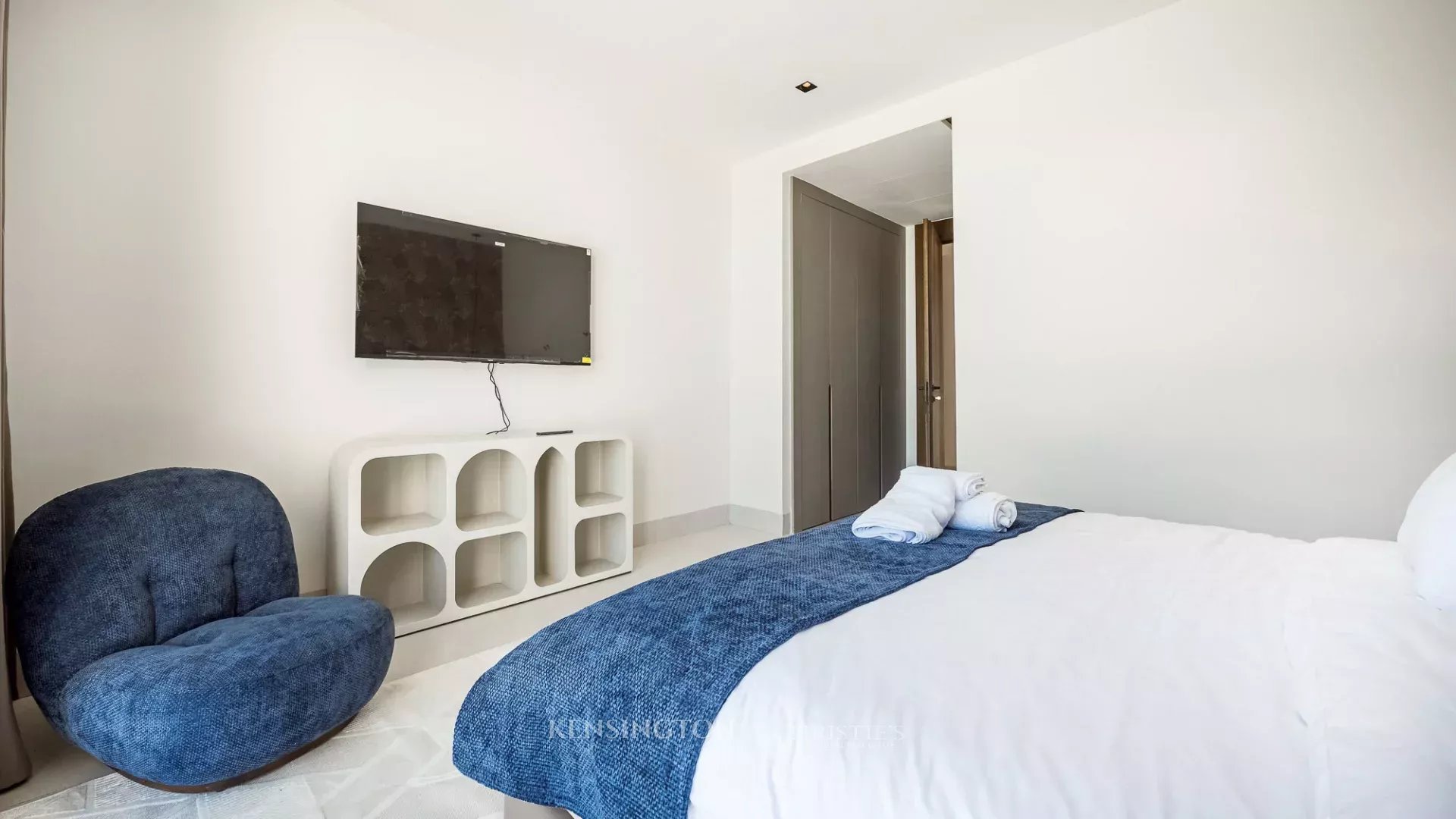 6 Bedroom Villa/Townhouse's Image 17