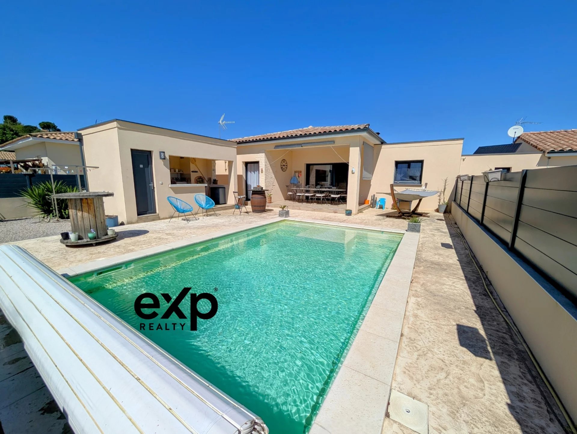 34320 - Villa moderne avec piscine- Secteur Pézenas