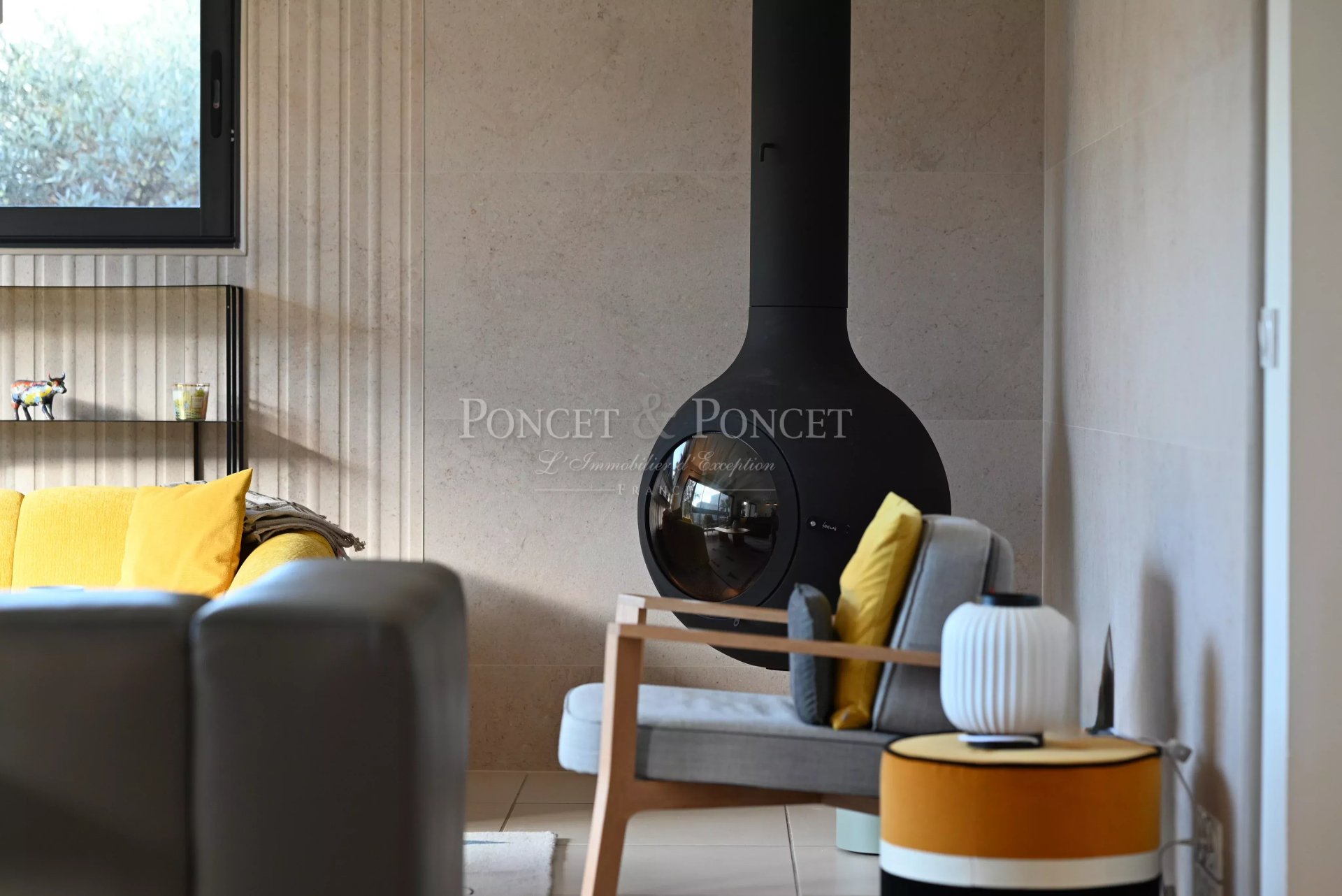 4 Bedroom Villa/Townhouse's Image 9